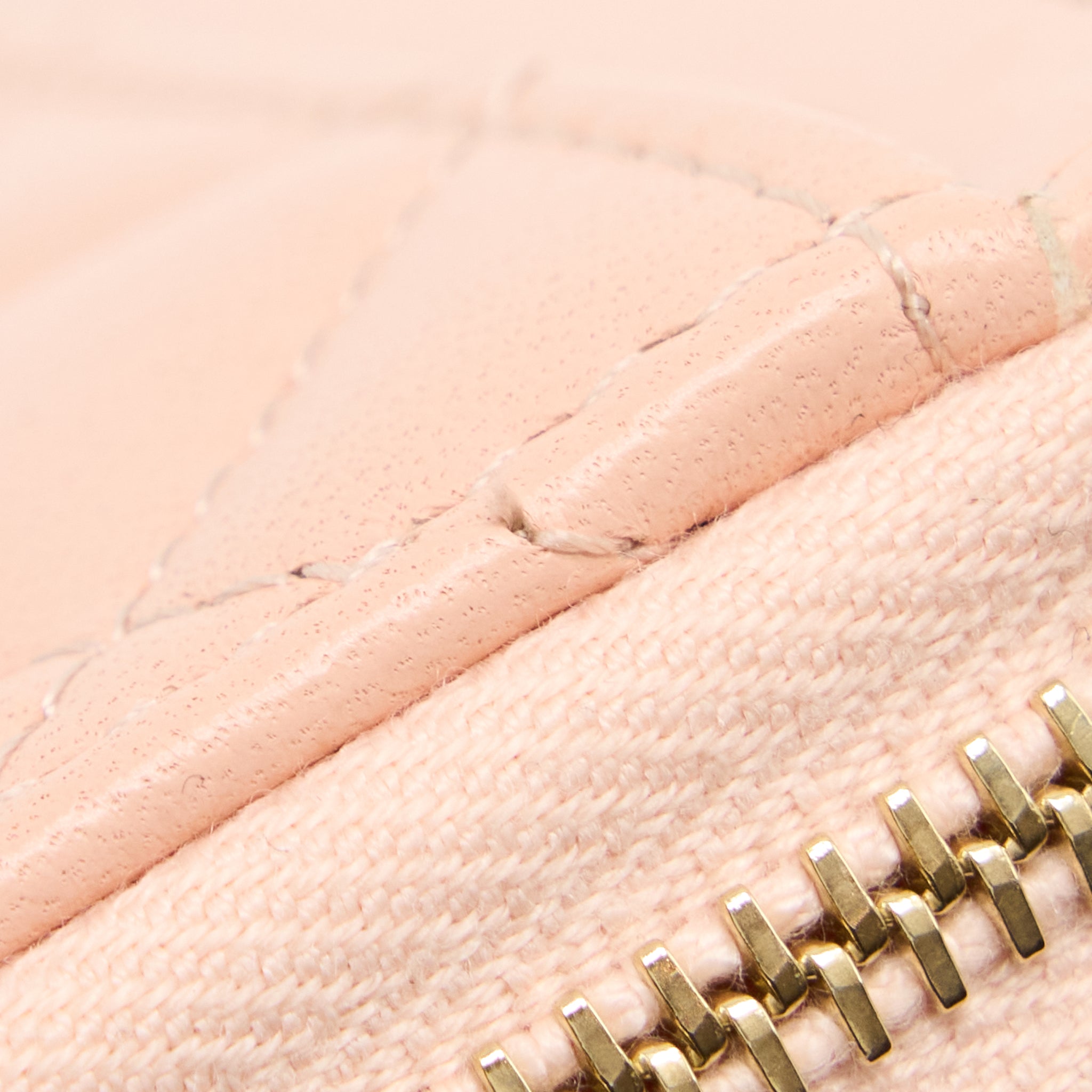 chanel-zip-card-holder-lambskin-light-pink-lghw
