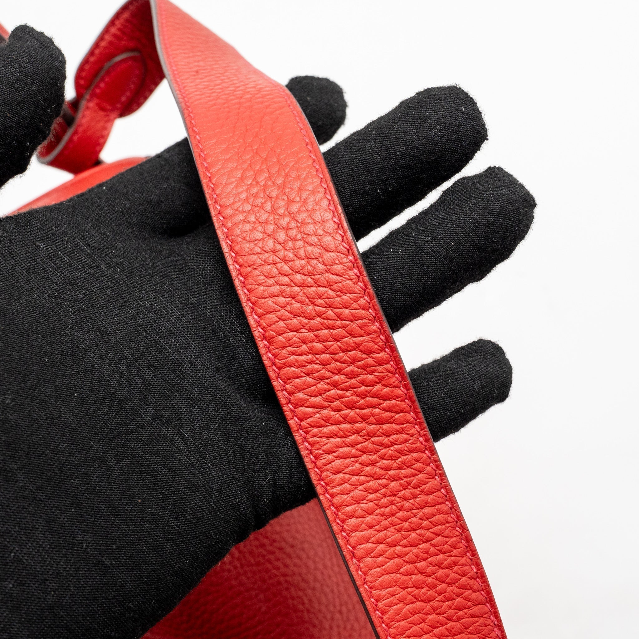 hermes-lindy-26-clemence-rouge-casaque-ghw-stamp-x