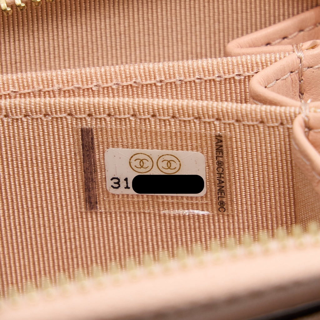 chanel-zip-card-holder-lambskin-light-pink-lghw