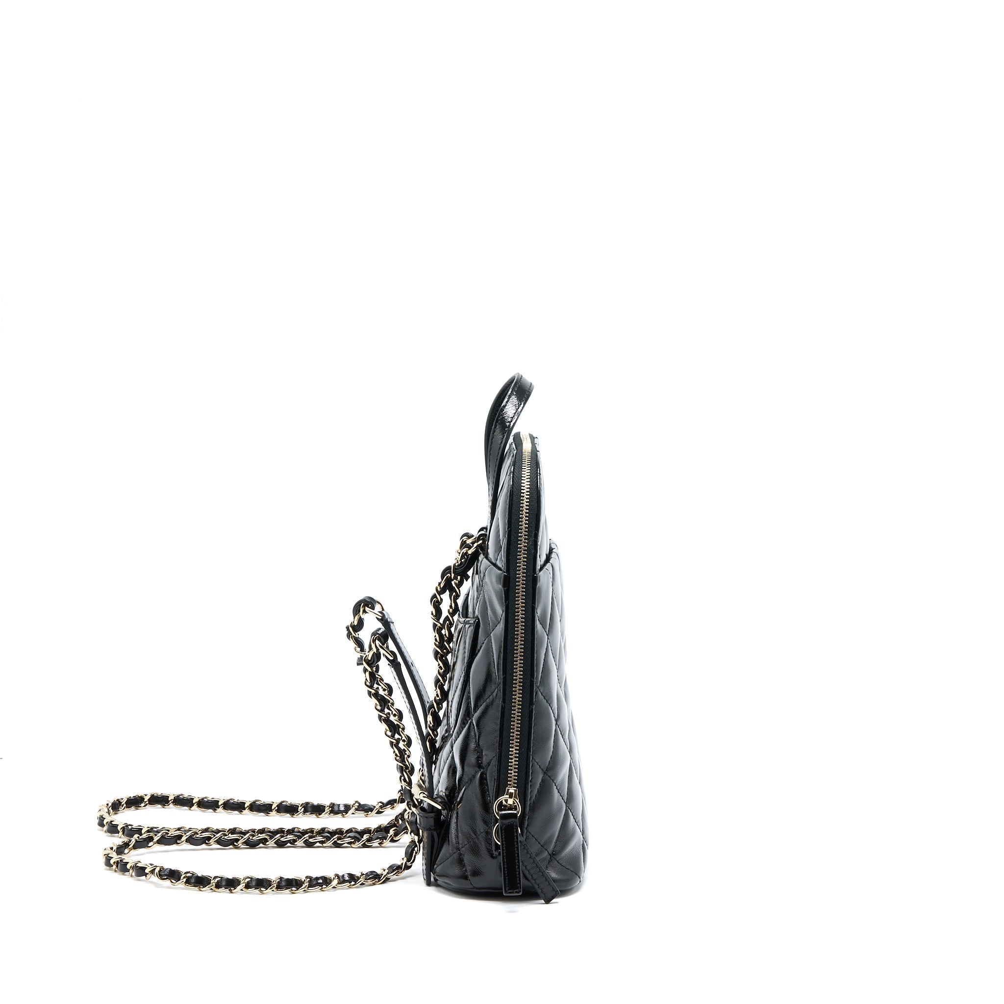 chanel-22a-backpack-patent-black-lghw