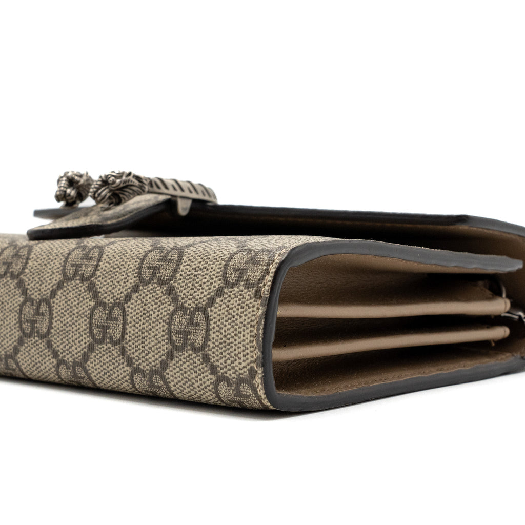 gucci-dionysus-wallet-on-chain-gg-supreme-canvas-shw-1