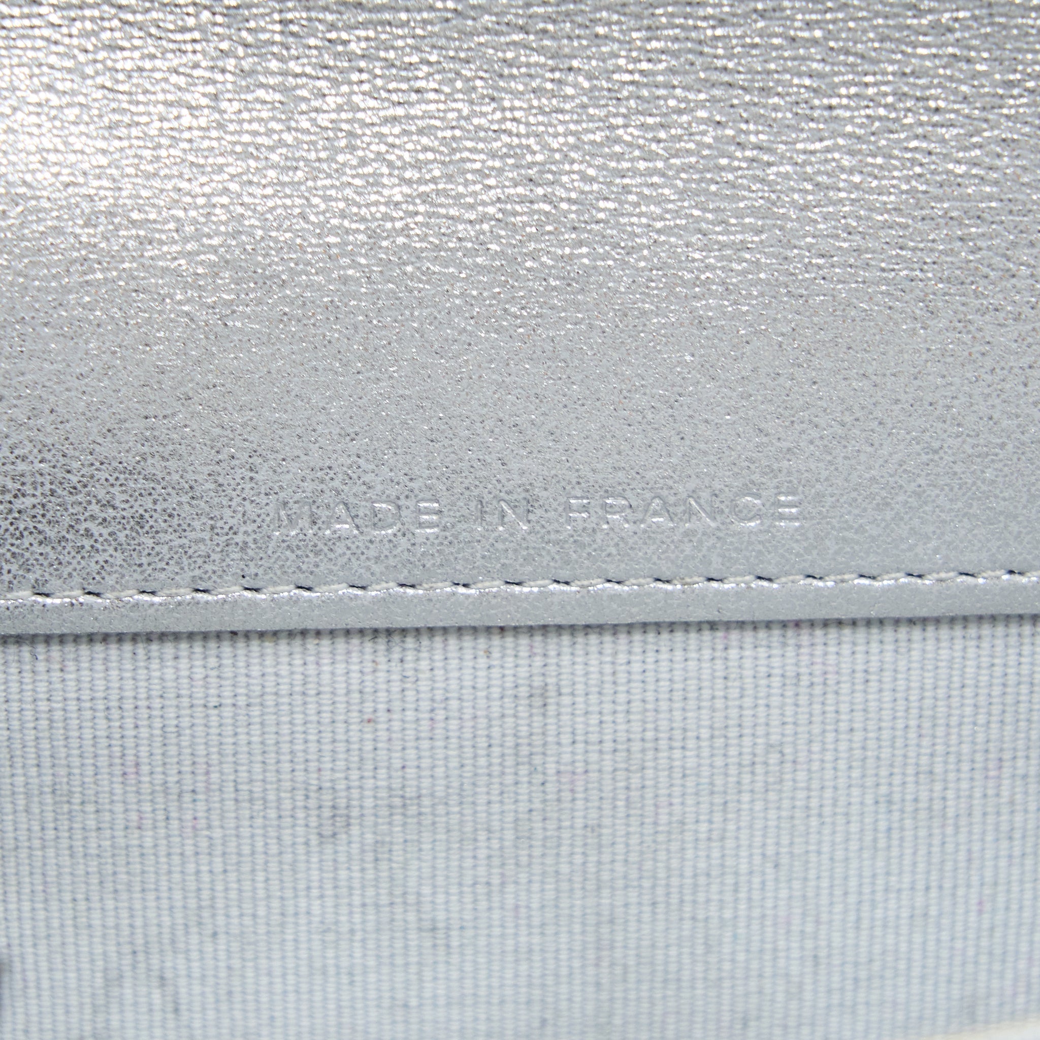 chanel-quilted-classic-flap-card-holder-lambskin-silver-shw