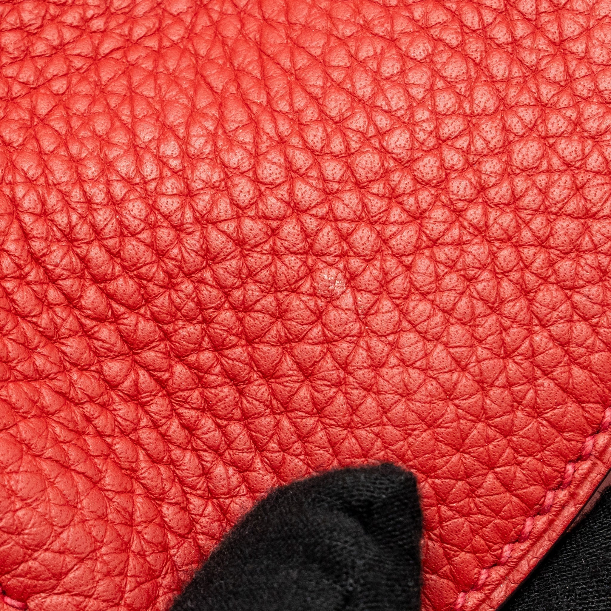 hermes-lindy-26-clemence-rouge-casaque-ghw-stamp-x