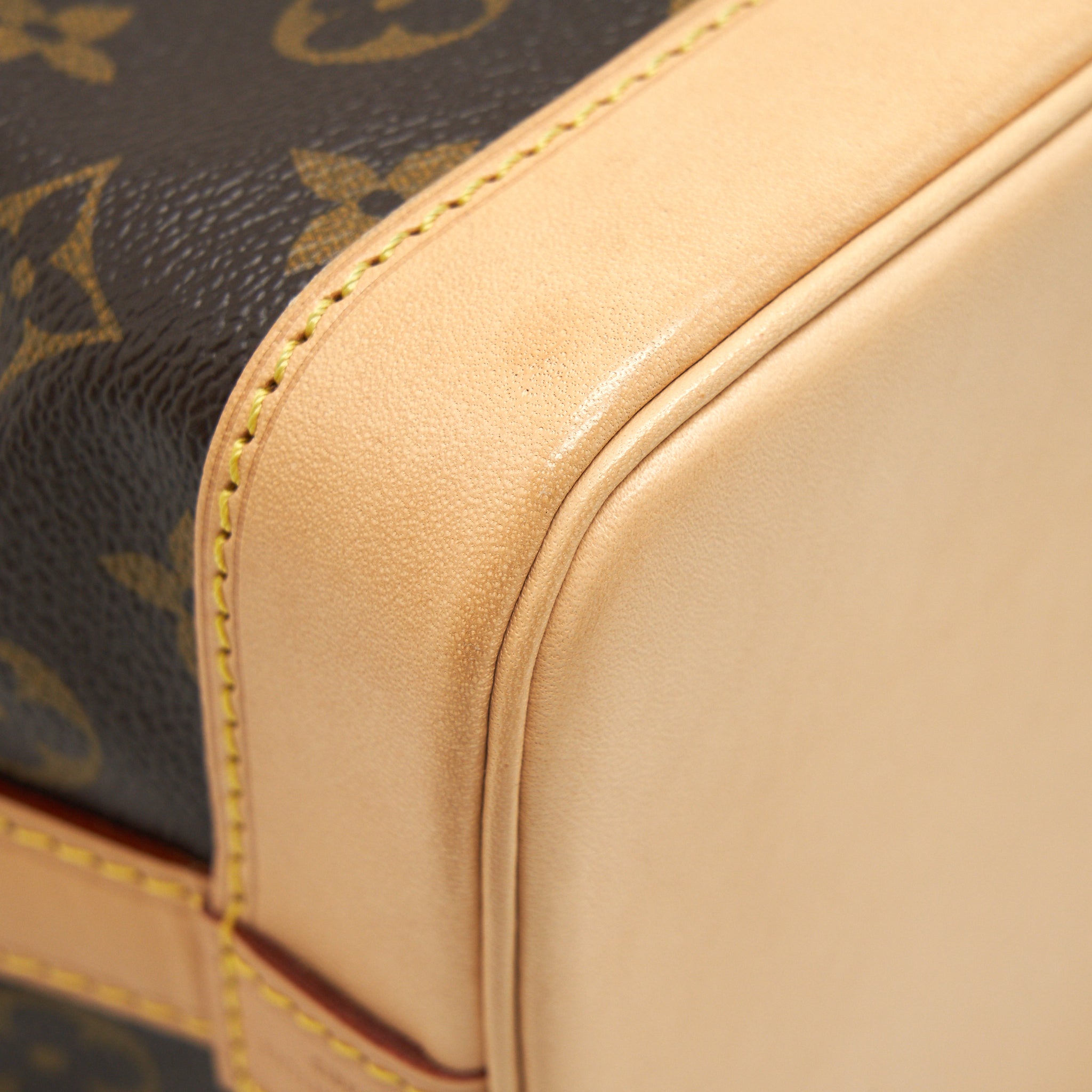louis-vuitton-neo-noe-bb-monogram-canvas