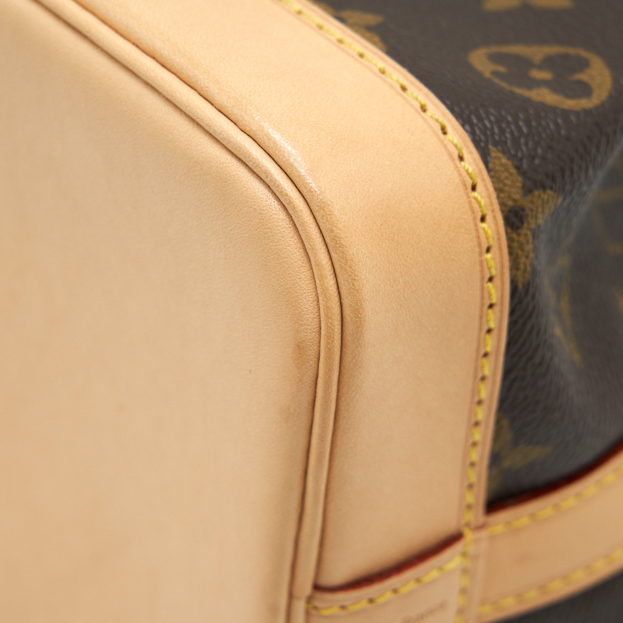 louis-vuitton-neo-noe-bb-monogram-canvas