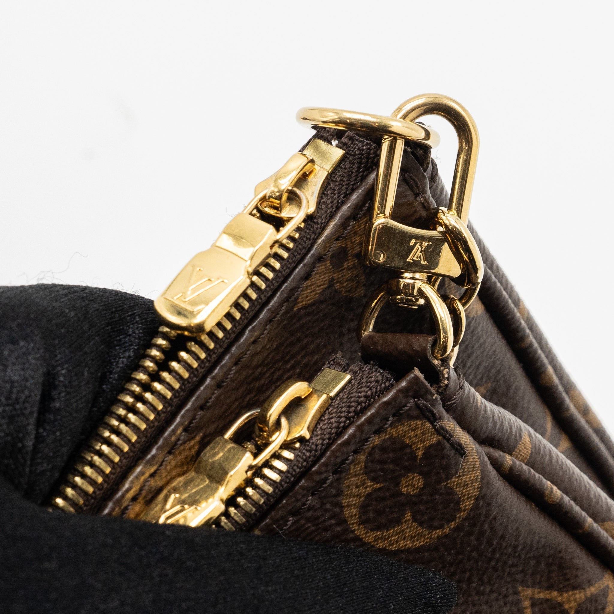 louis-vuitton-multi-pochette-monogram-canvas-khaki-strap-ghw-1