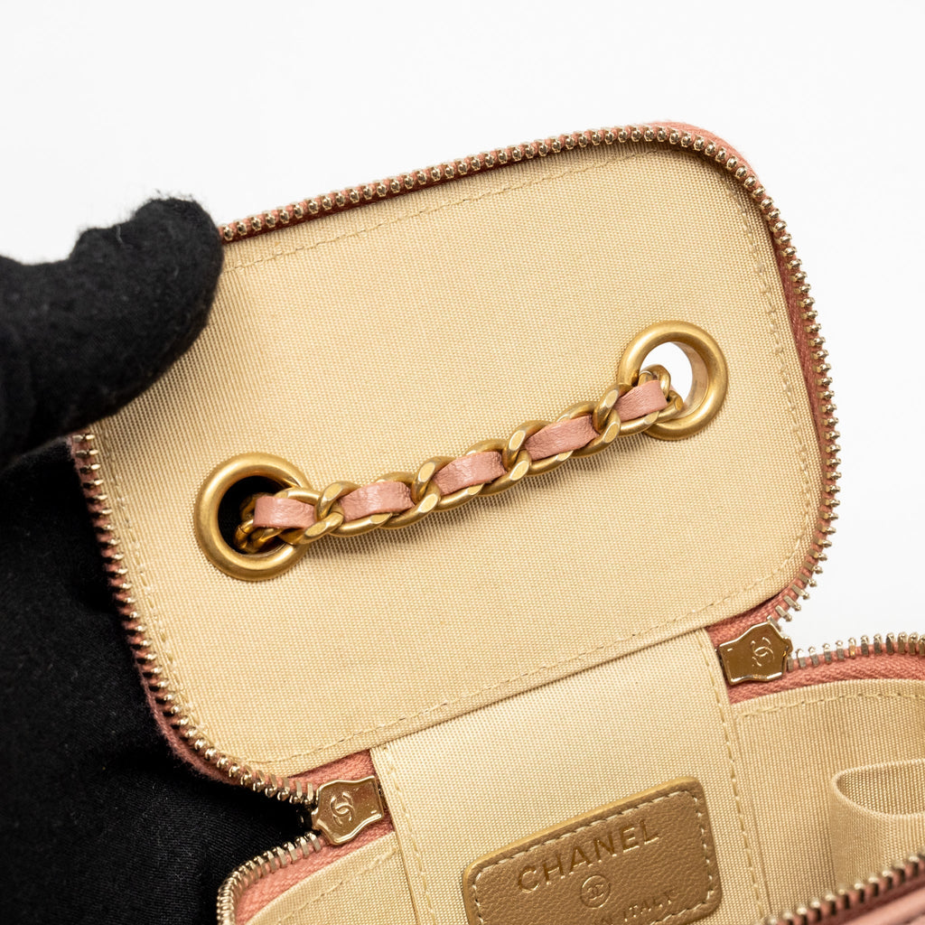 chanel-pearl-crush-mini-vanity-with-chain-lambskin-pink-ghw