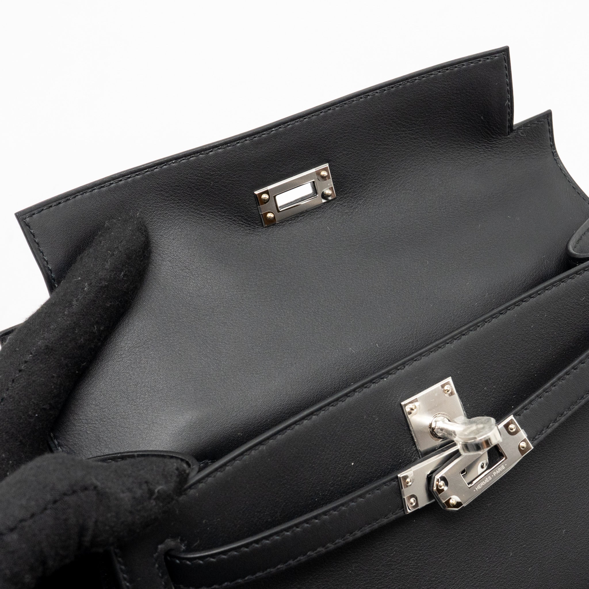 hermes-kelly-pochette-swift-black-shw-stamp-k