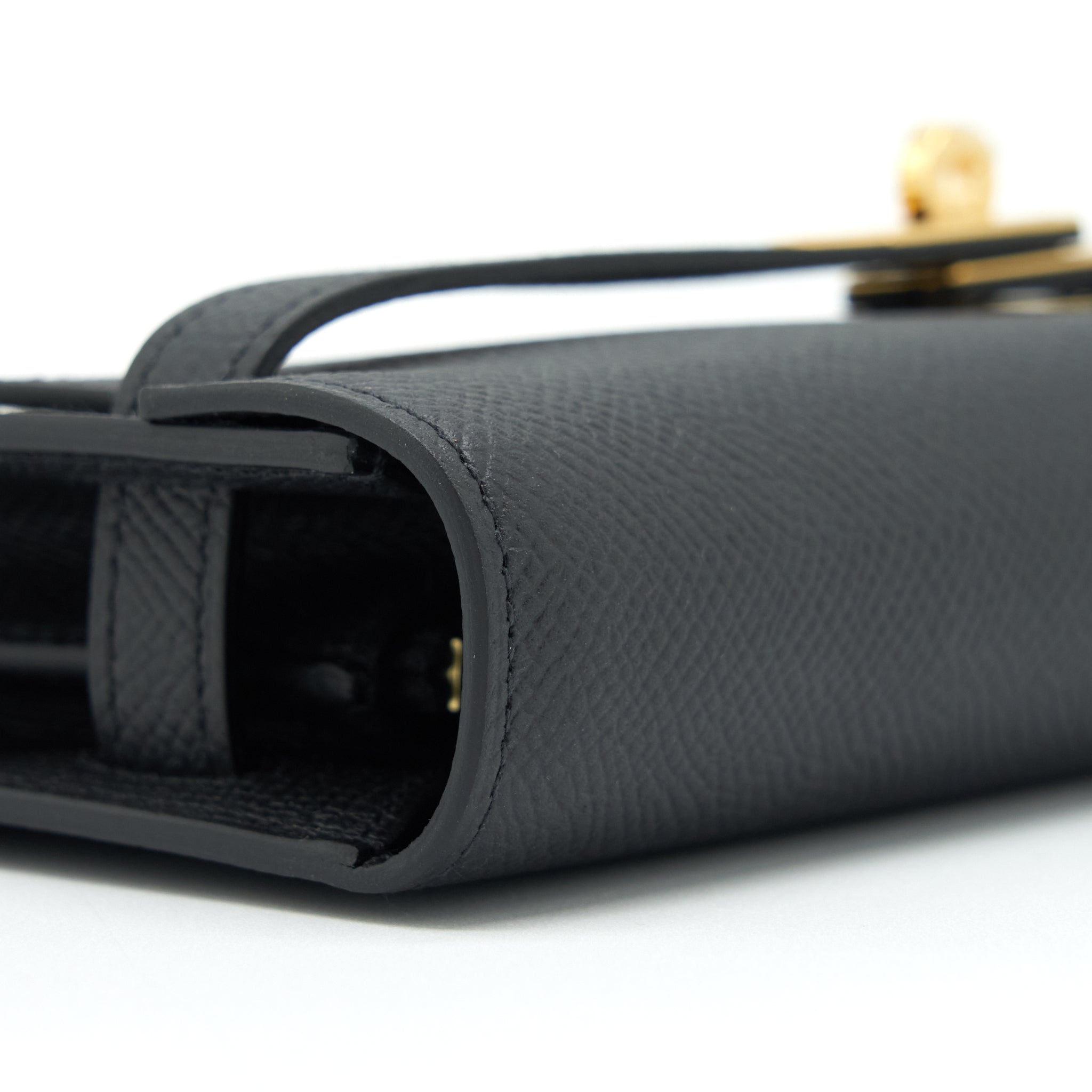 hermes-classic-kelly-to-go-epsom-black-ghw-stamp-u