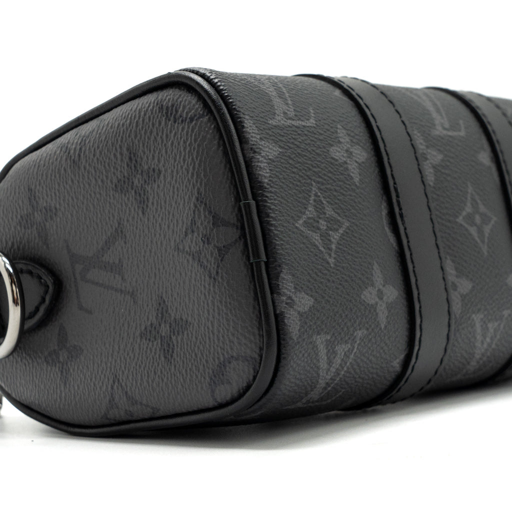 louis-vuitton-keepall-xs-monogram-eclipse-reverse-shw