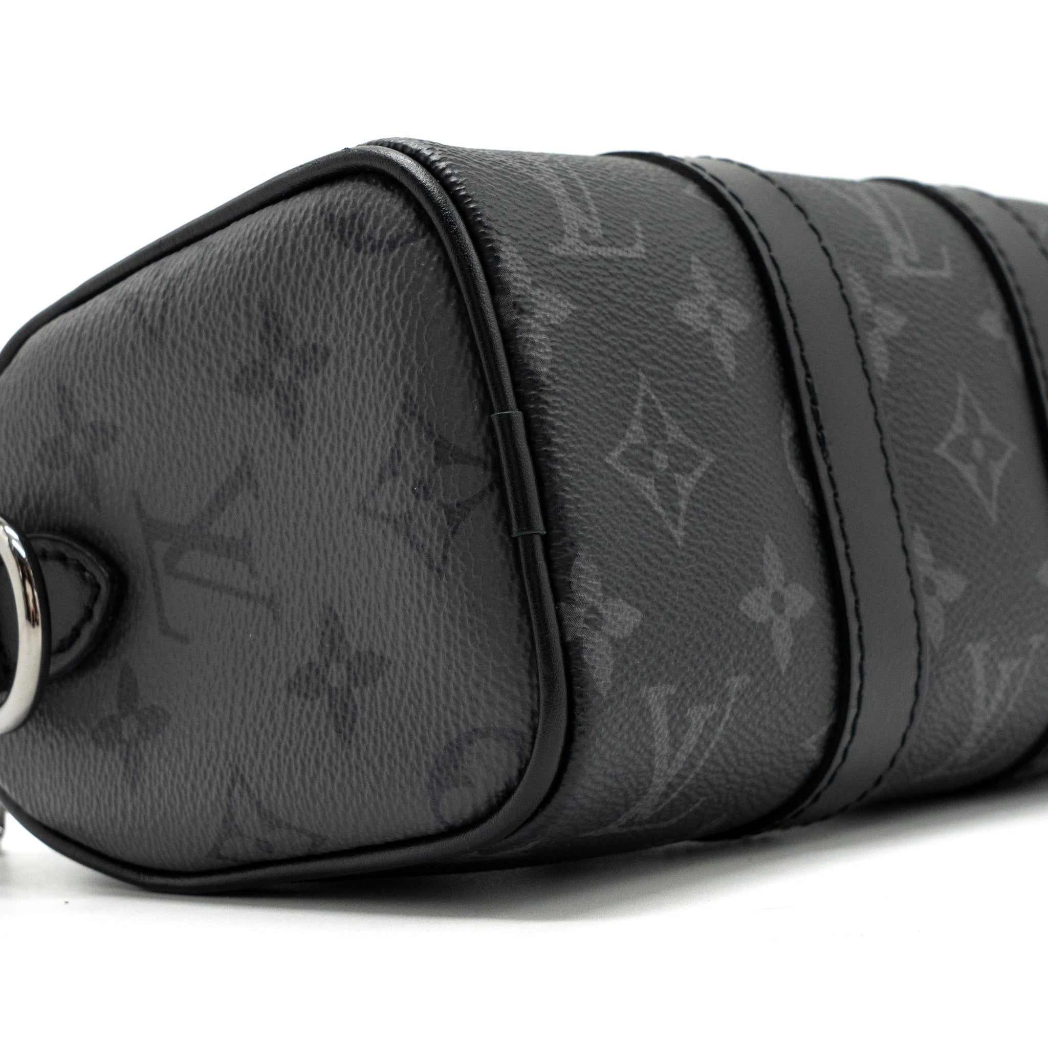 louis-vuitton-keepall-xs-monogram-eclipse-reverse-shw