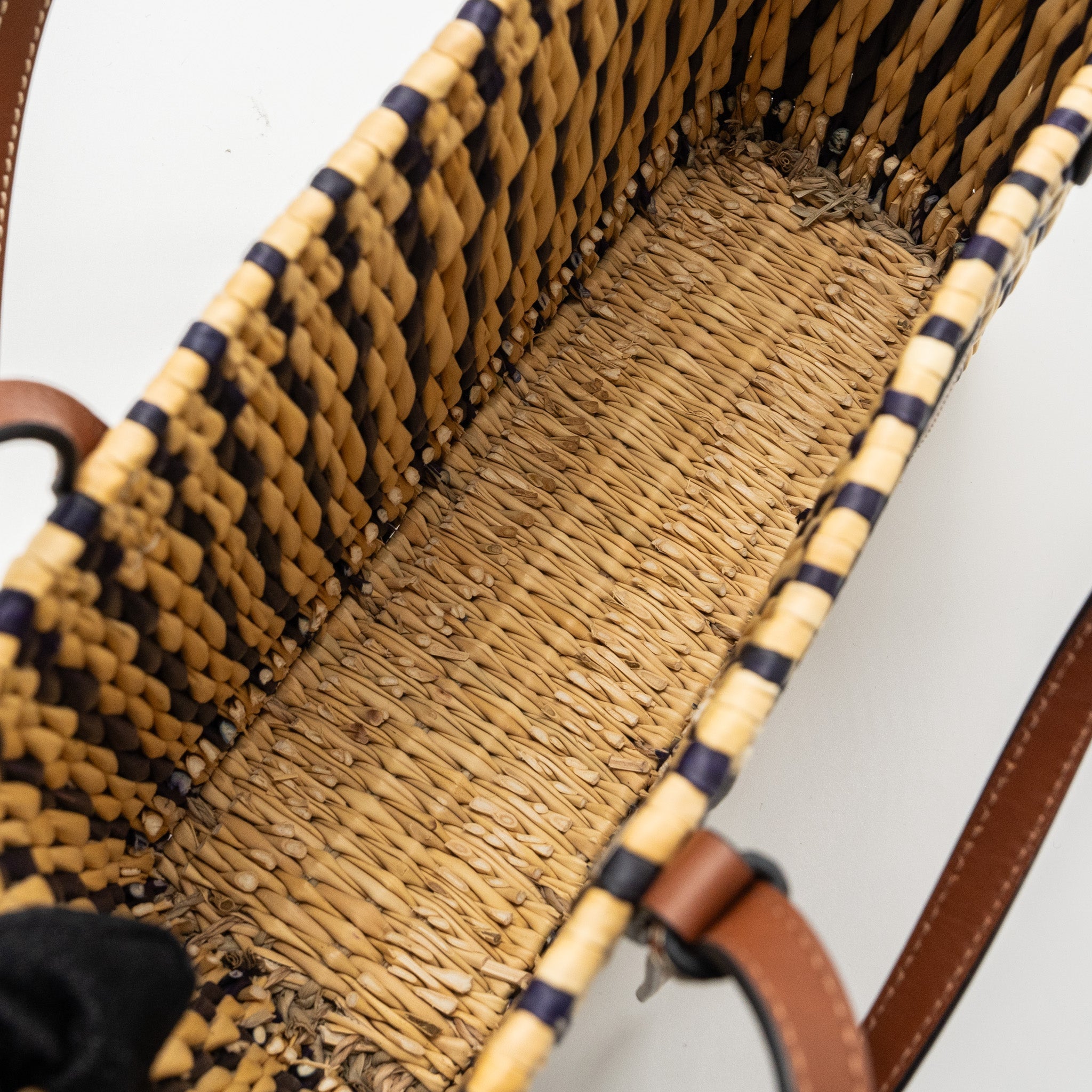 loewe-paulas-ibiza-anagram-basket-bag-brown-multicolour-raffia-leather