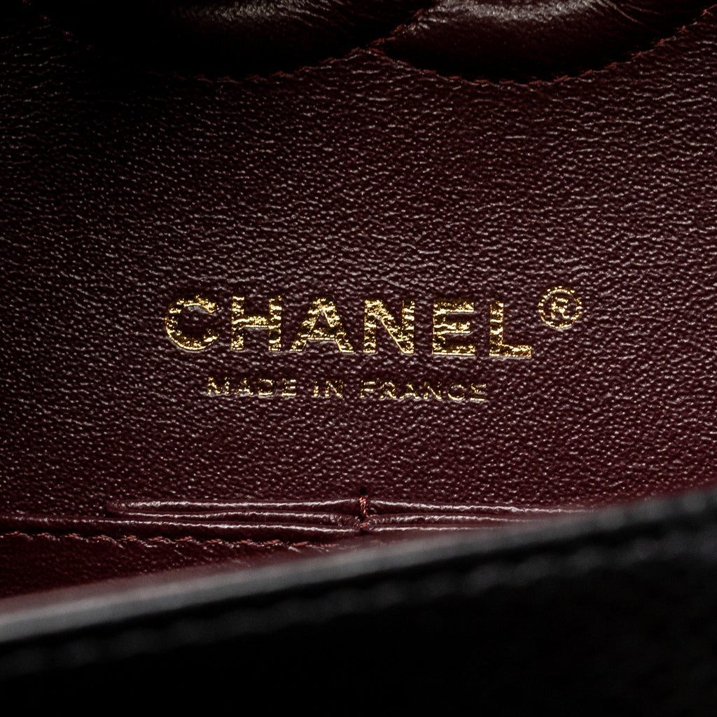 chanel-medium-classic-double-flap-bag-caviar-black-ghw-microchip-11