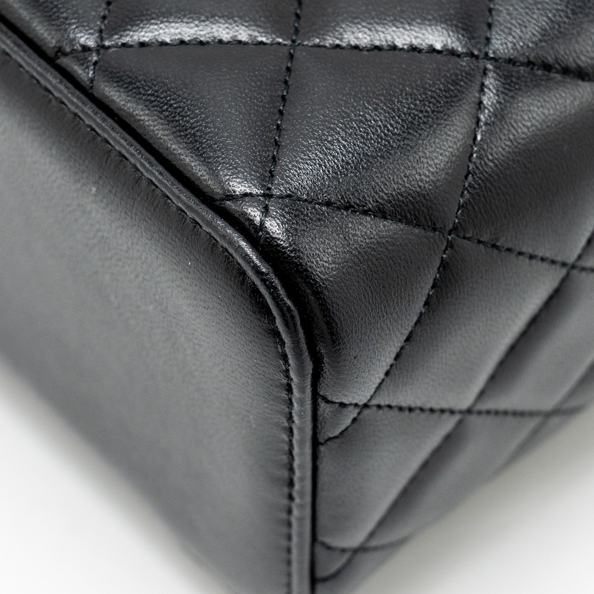 chanel-long-vanity-case-lambskin-black-ghw