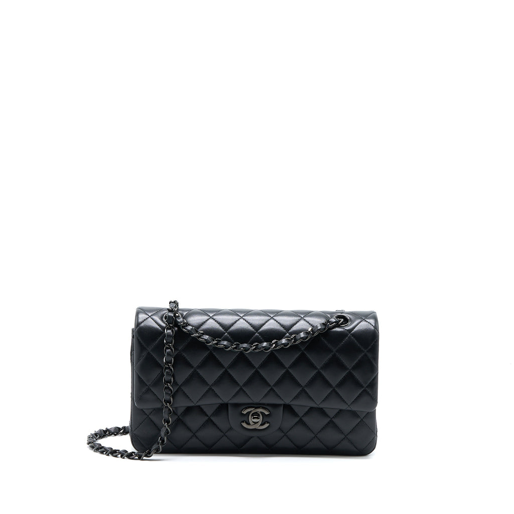 chanel-medium-classic-double-flap-bag-lambskin-so-black-microchip
