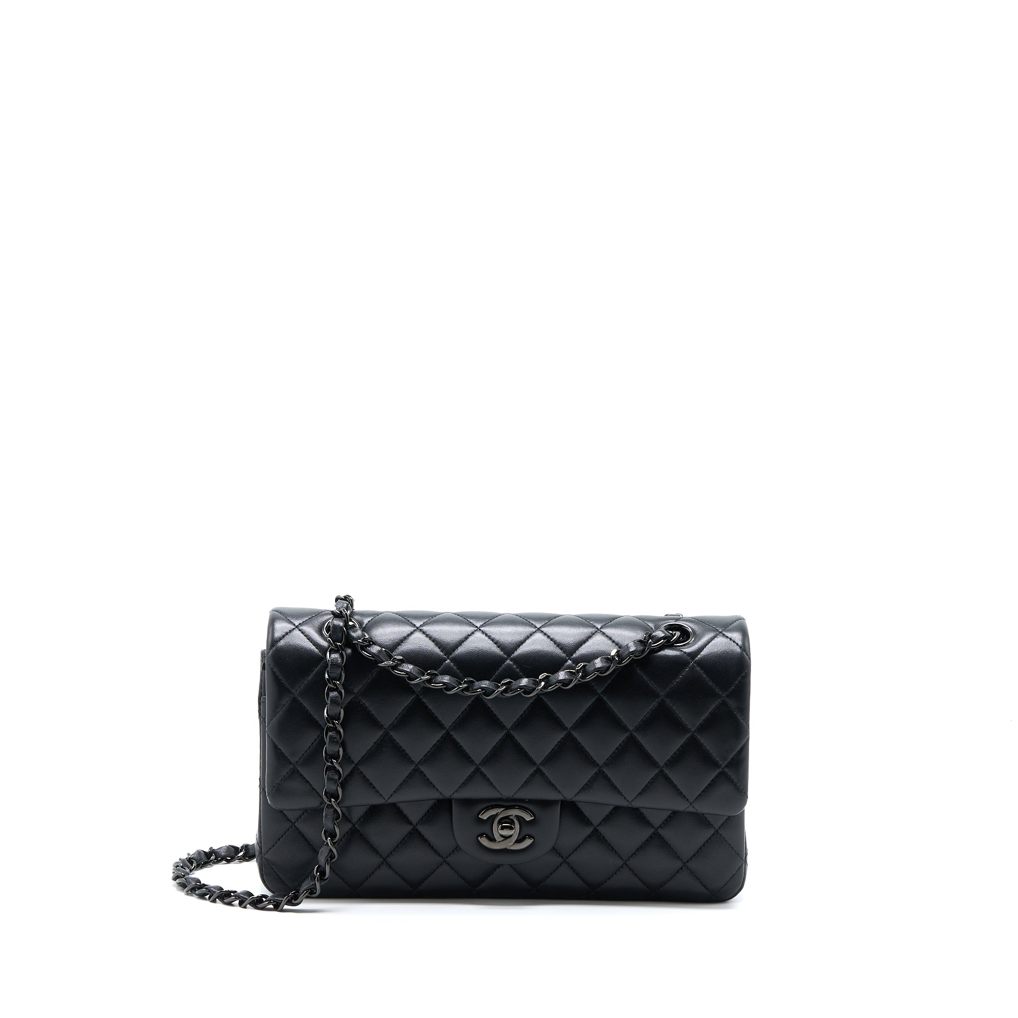 chanel-medium-classic-double-flap-bag-lambskin-so-black-microchip