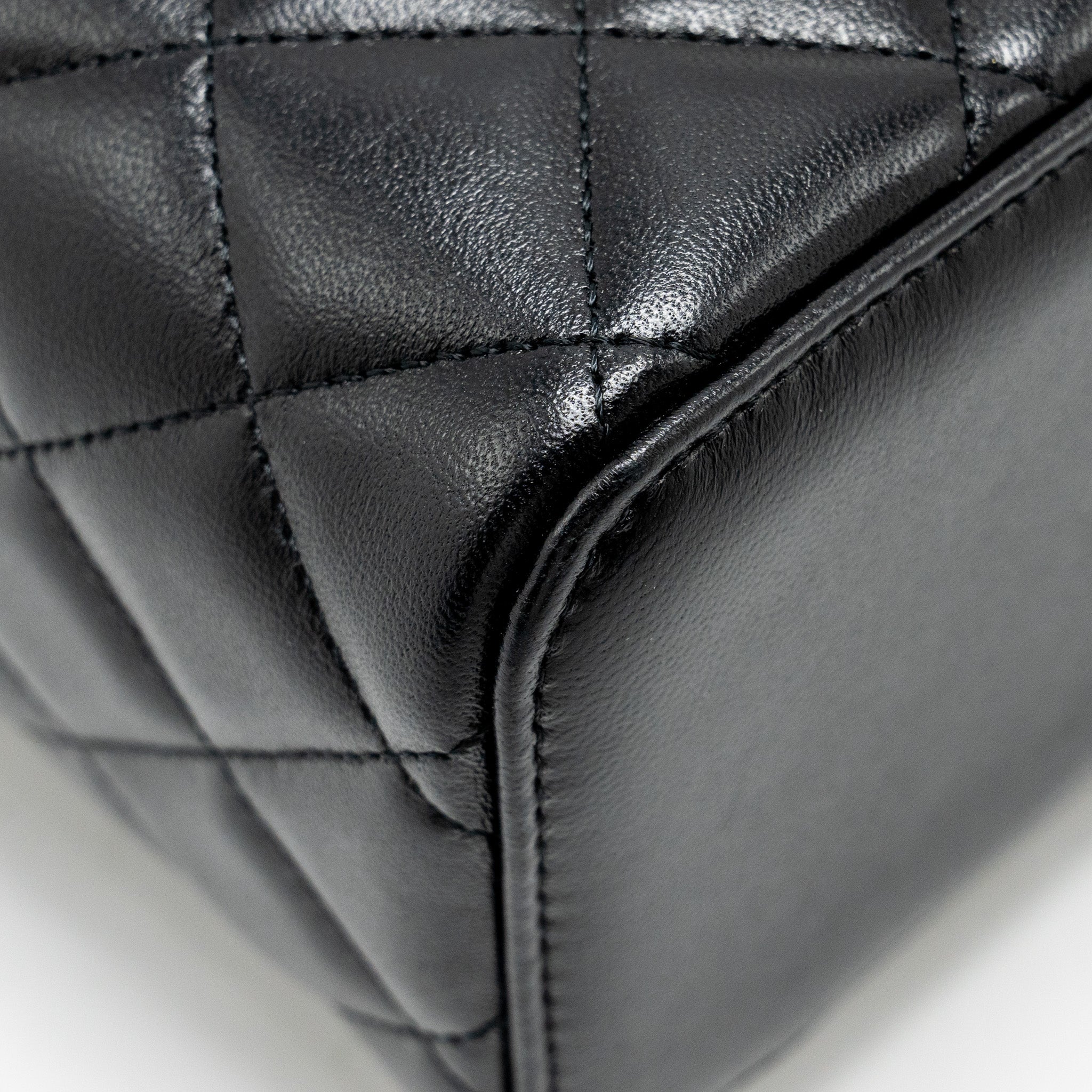 chanel-long-vanity-case-lambskin-black-ghw