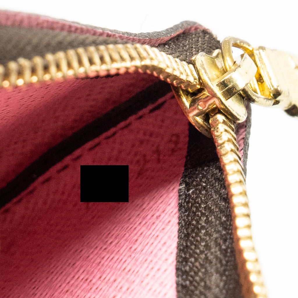 louis-vuitton-vivienee-holiday-limited-print-key-pouch-monogram-canvas-ghw-copy