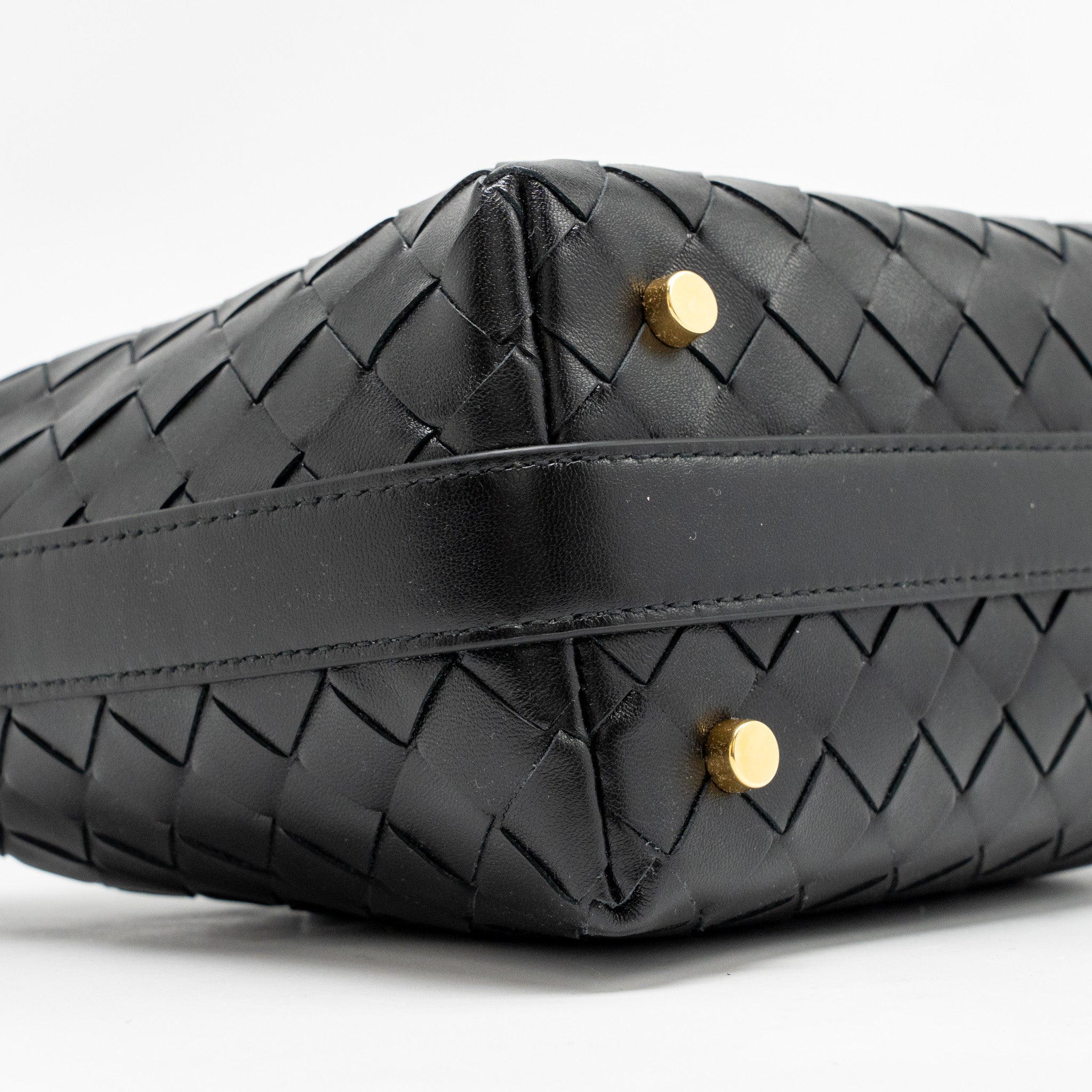 bottega-veneta-mini-wallace-shoulder-bag-calfskin-black-ghw