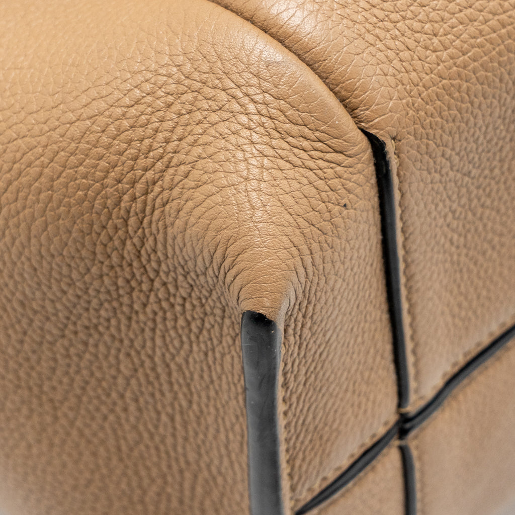loewe-bag-beige