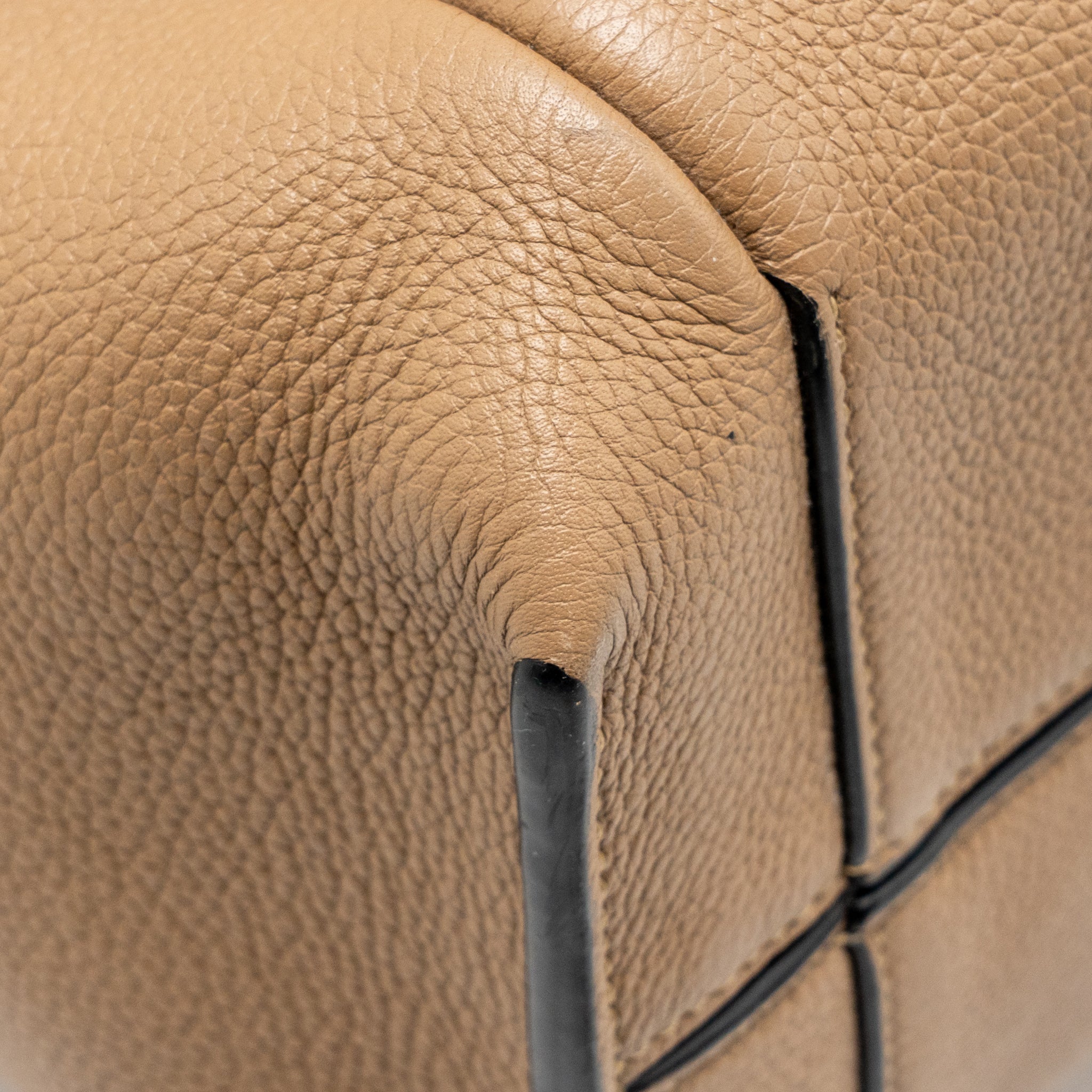 loewe-bag-beige