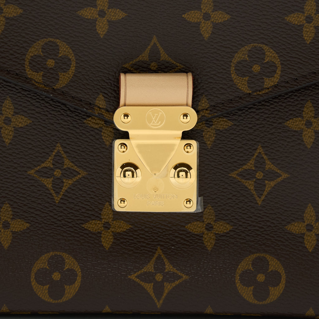 louis-vuitton-pochette-metis-monogram-canvas-ghw-2
