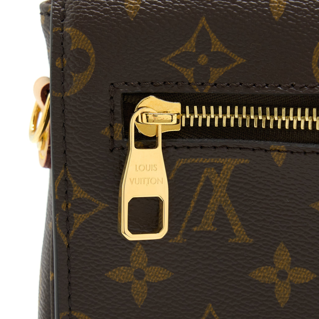 louis-vuitton-pochette-metis-monogram-canvas-ghw-2