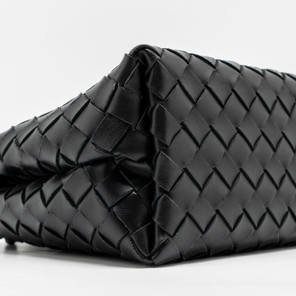 bottega-veneta-small-andiamo-bag-lambskin-black-ghw-1
