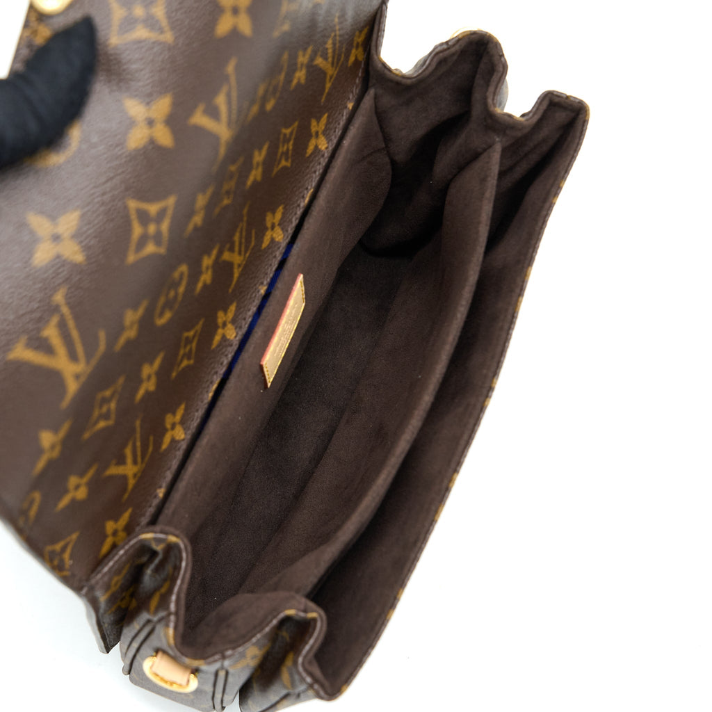 louis-vuitton-pochette-metis-monogram-canvas-ghw-2