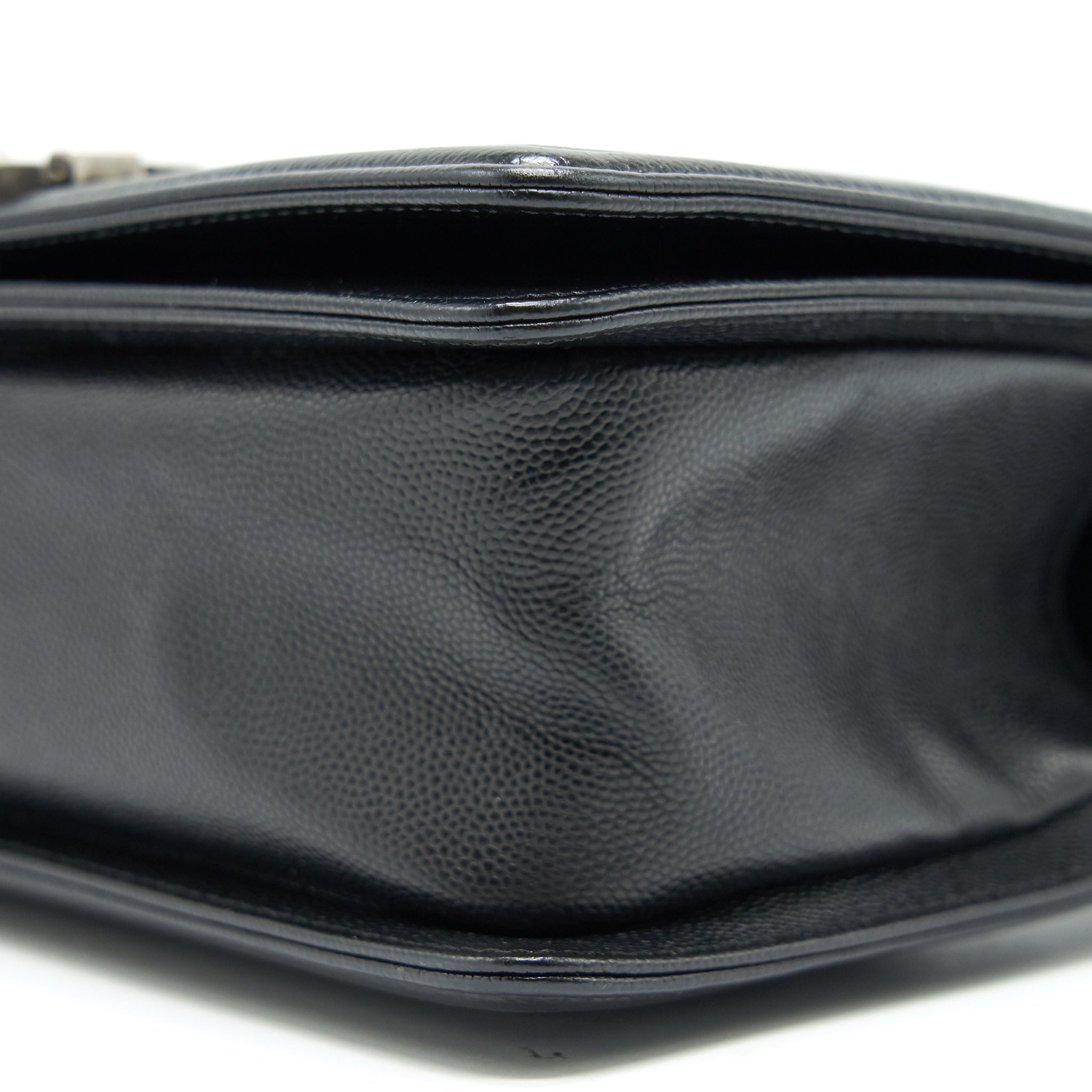 chanel-medium-boy-chanel-handbag-caviar-black-shw-1
