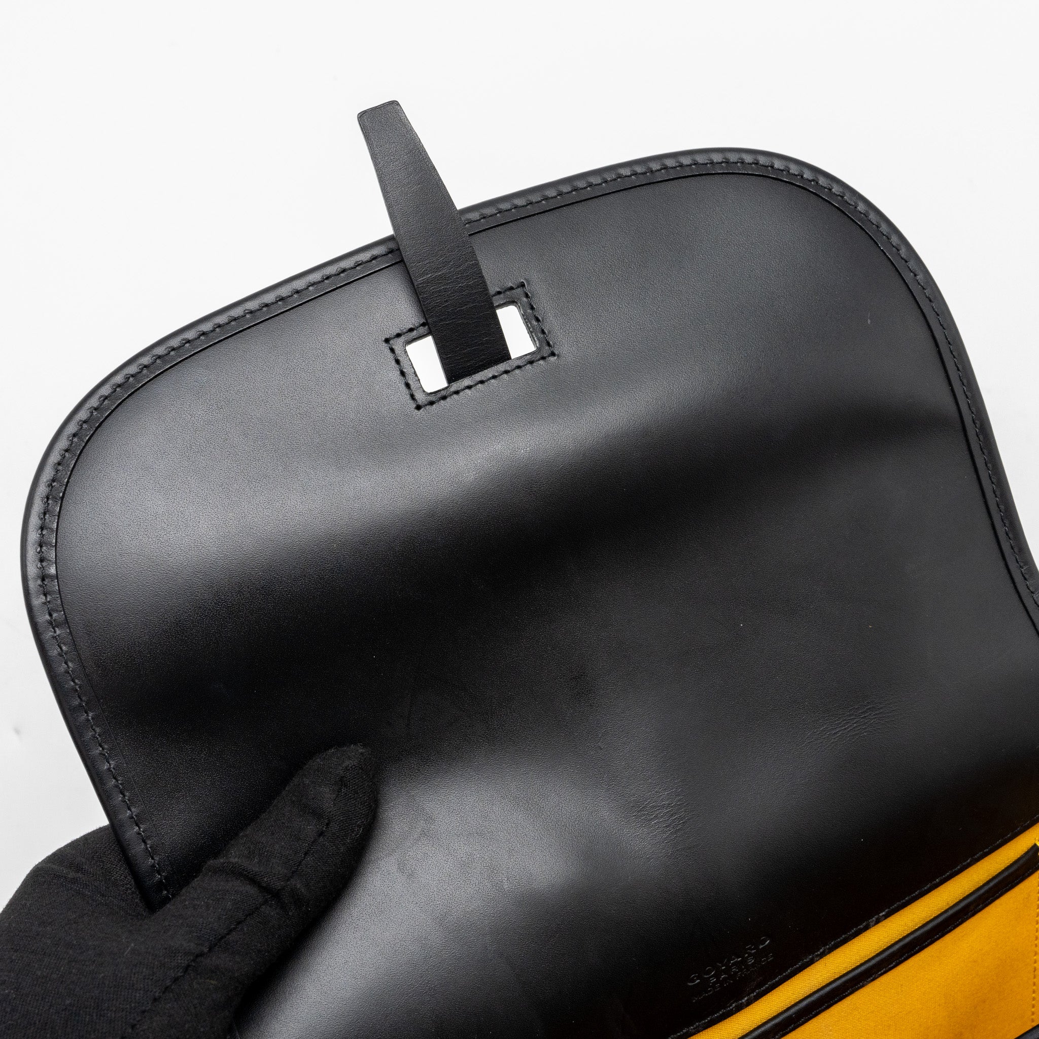 goyard-belvedere-pm-messenger-bag-goyardline-canvas-calfskin-black-shw