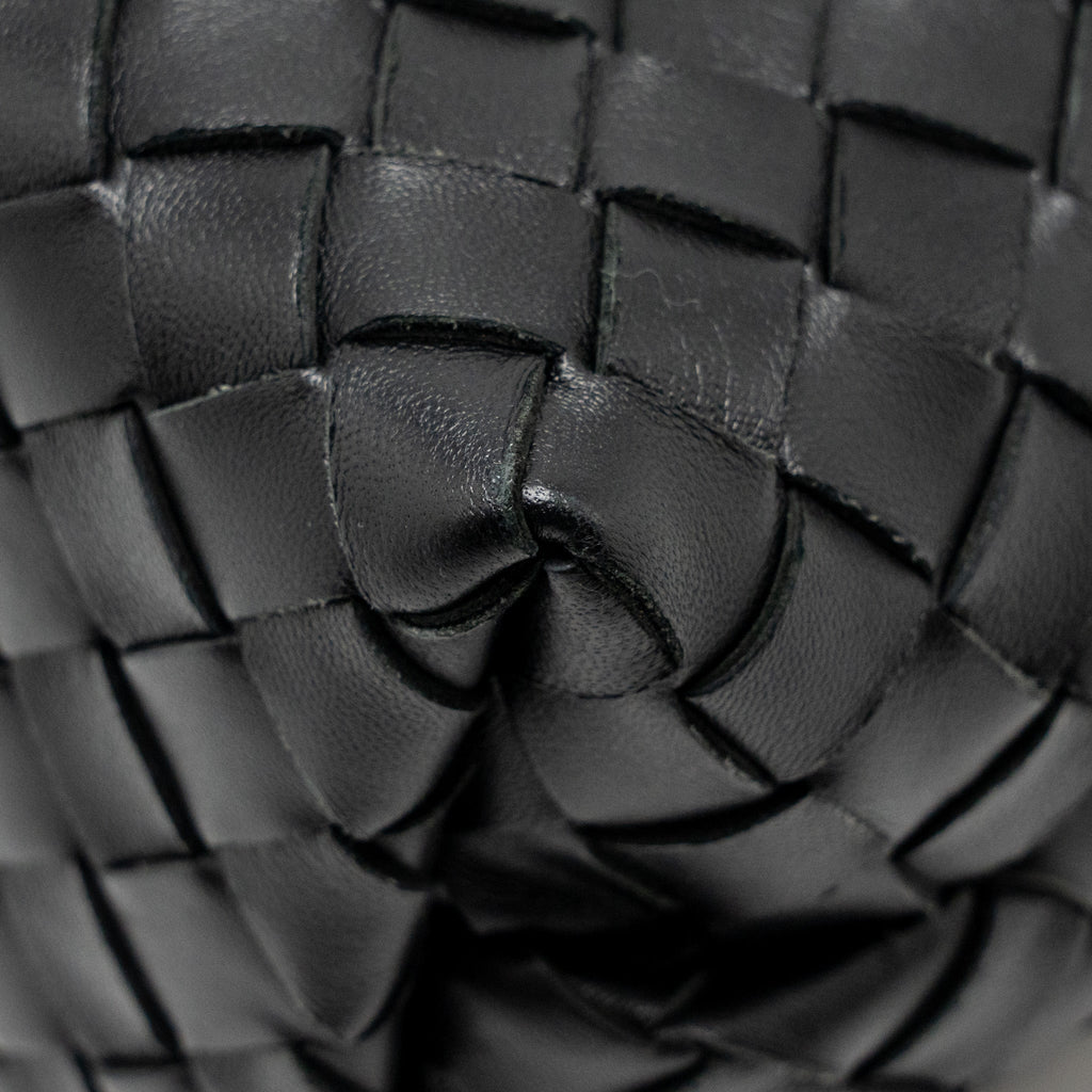 bottega-veneta-small-andiamo-bag-lambskin-black-ghw-1