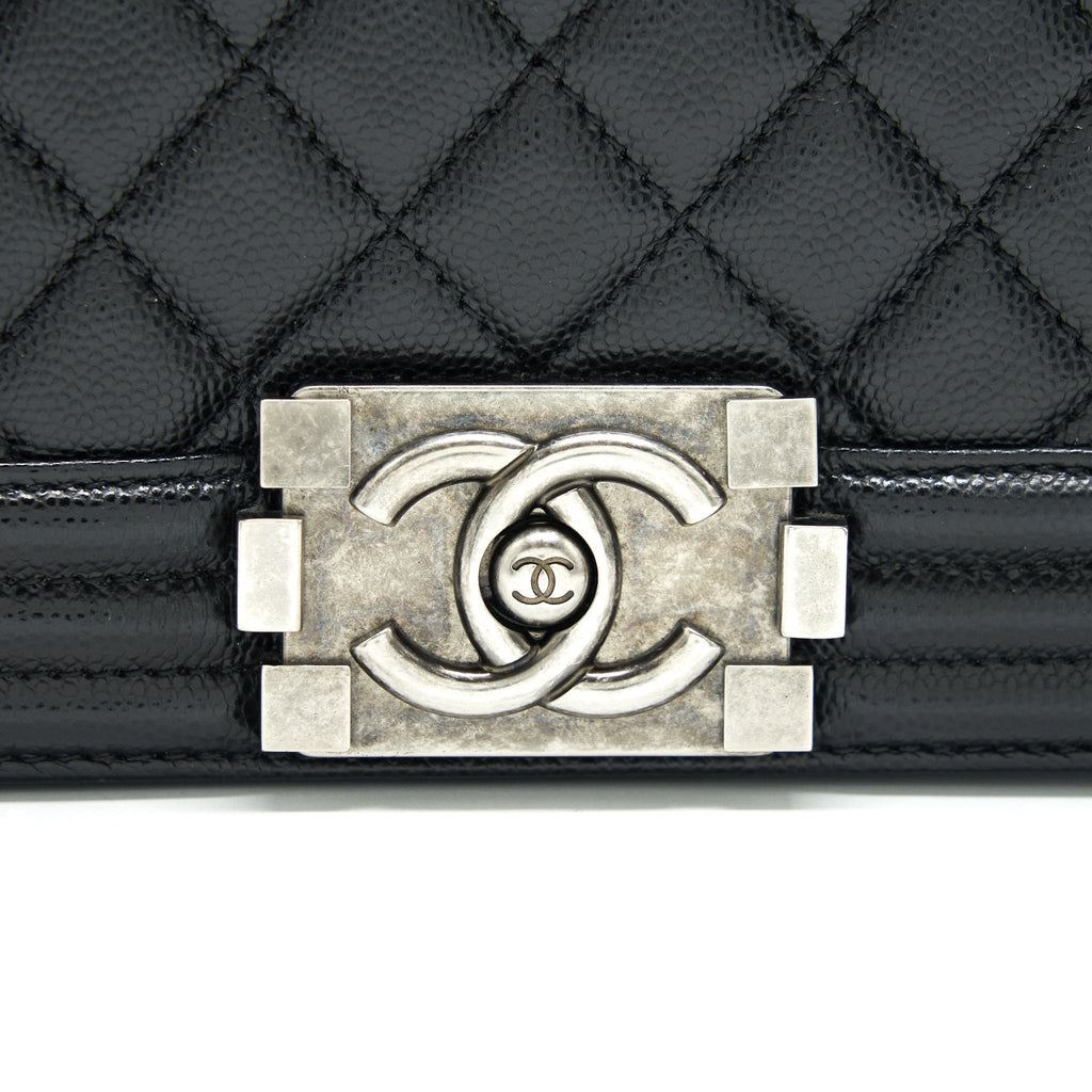 chanel-medium-boy-chanel-handbag-caviar-black-shw-1