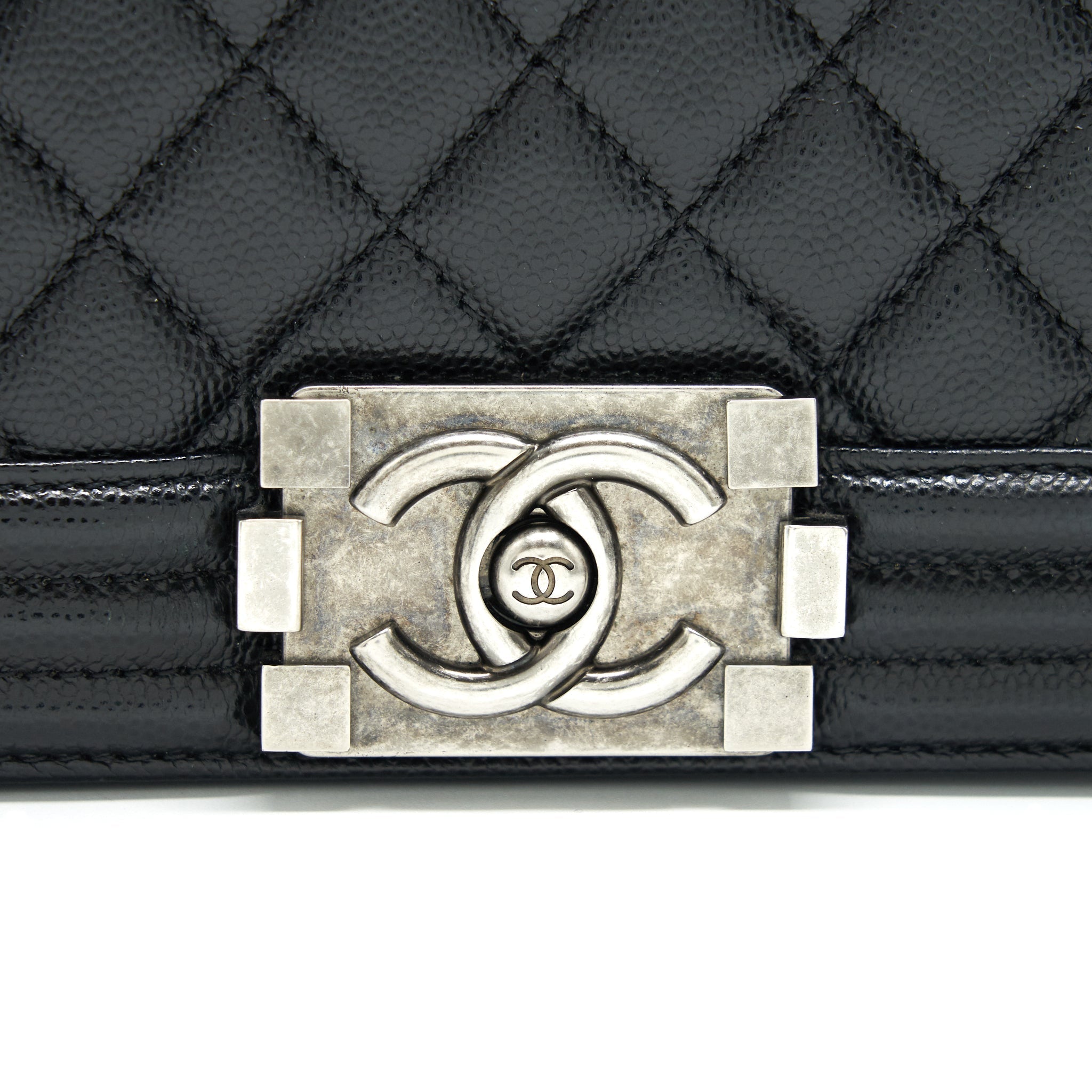 chanel-medium-boy-chanel-handbag-caviar-black-shw-1