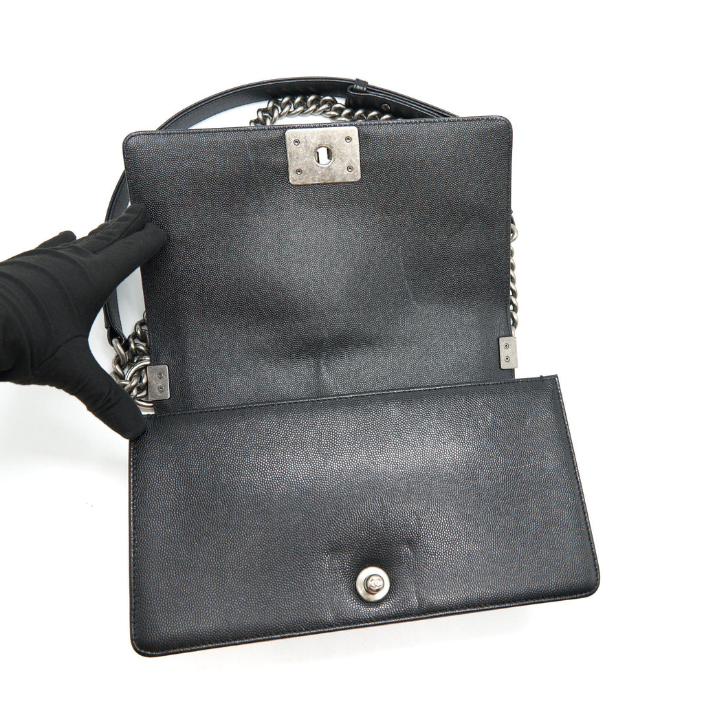 chanel-medium-boy-chanel-handbag-caviar-black-shw-1
