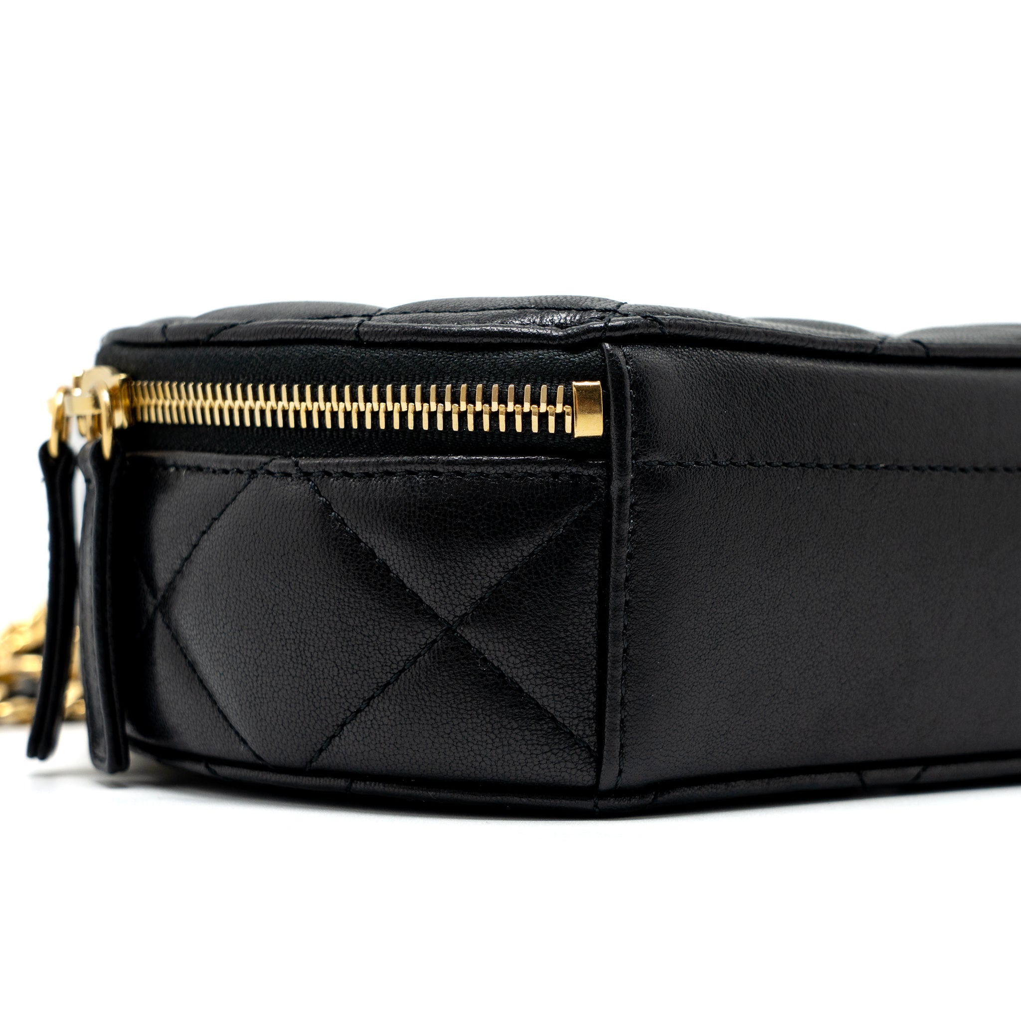 chanel-round-vanity-with-round-handle-crossbody-bag-lambskin-black-ghw-microchip