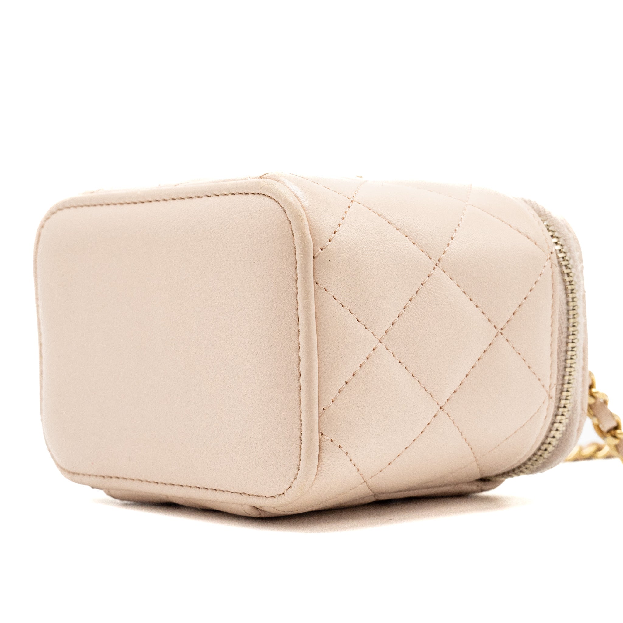 chanel-mini-vanity-with-chain-lambskin-light-pink-ghw