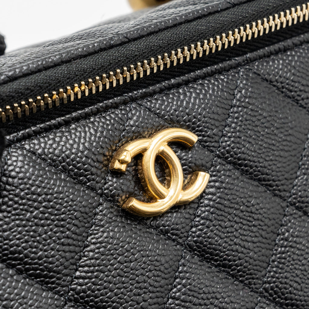 chanel-coco-love-long-vanity-with-adjustable-chain-caviar-black-ghwmicrochip