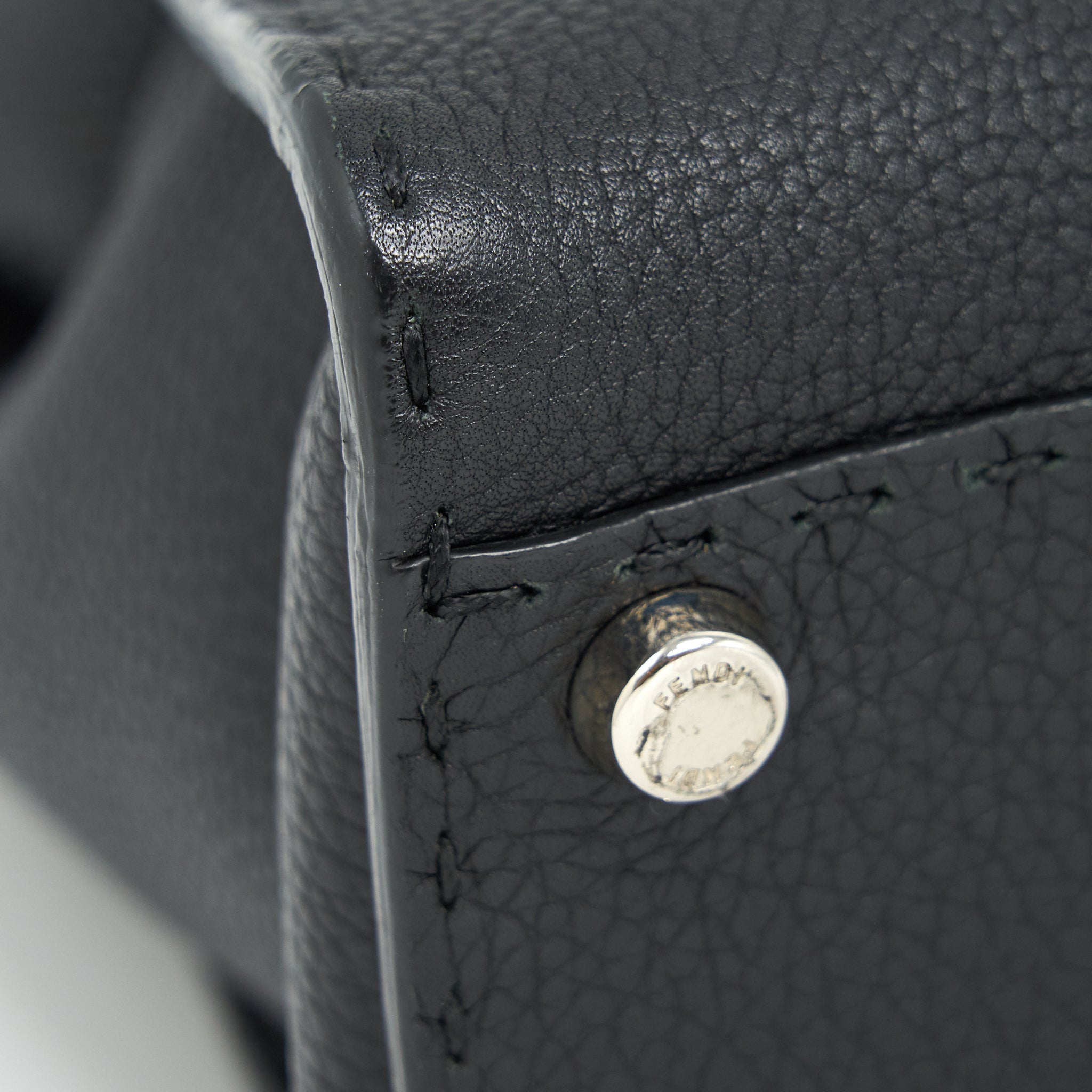 fendi-peekaboo-tote-bag-grained-calfskin-black-shw