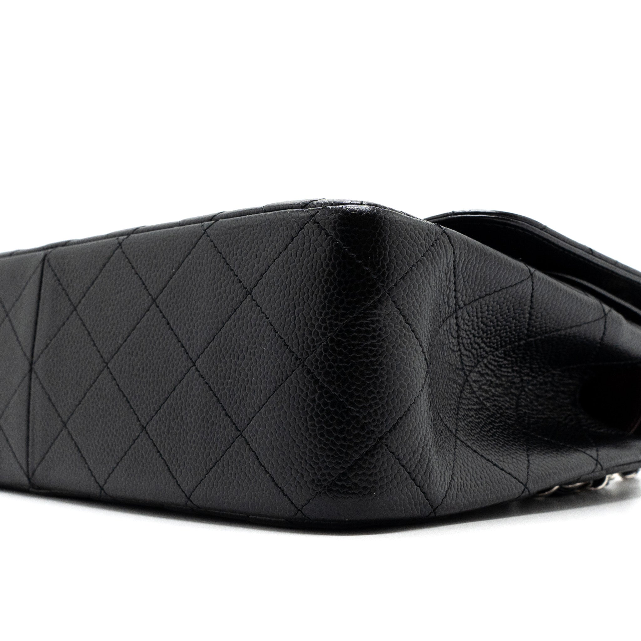 chanel-classic-double-flap-jumbo-caviar-black-shw
