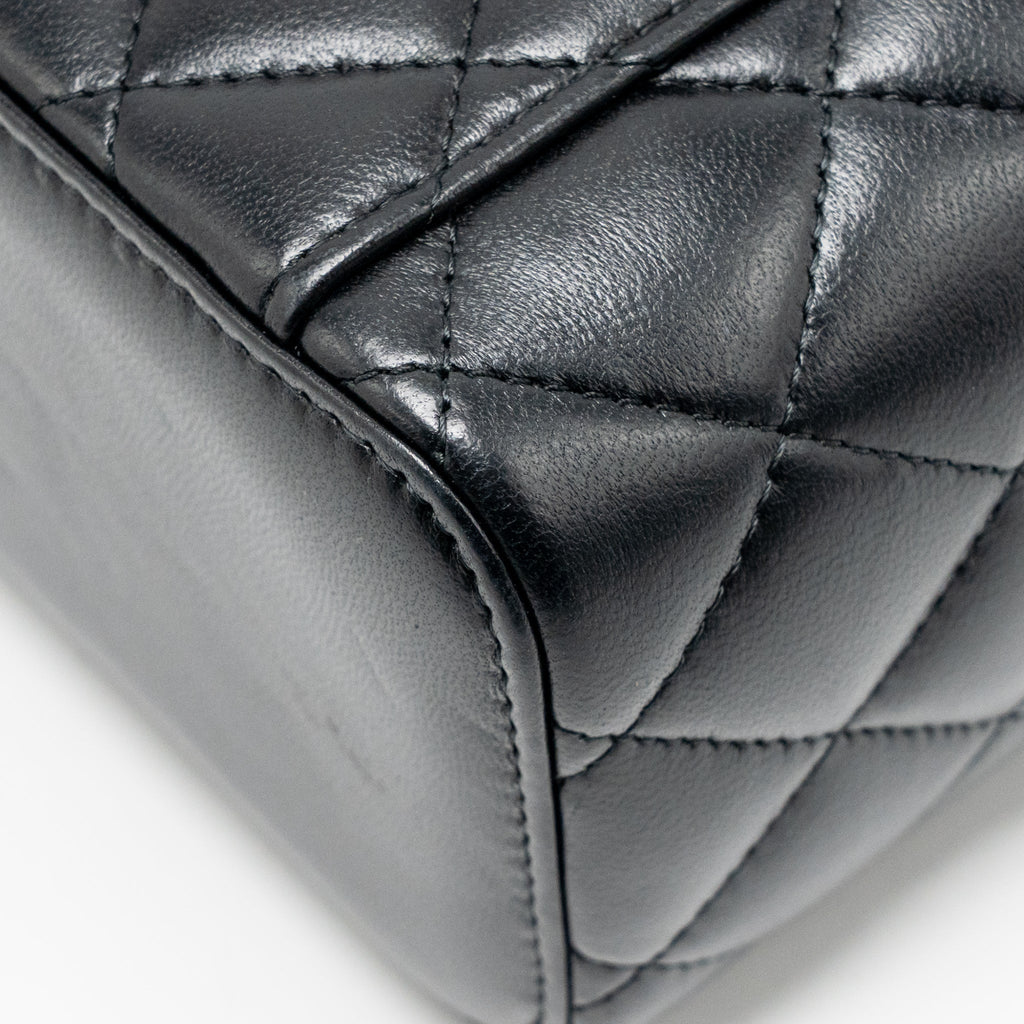 chanel-pearl-crush-long-vanity-with-chain-lambskin-black-ghw