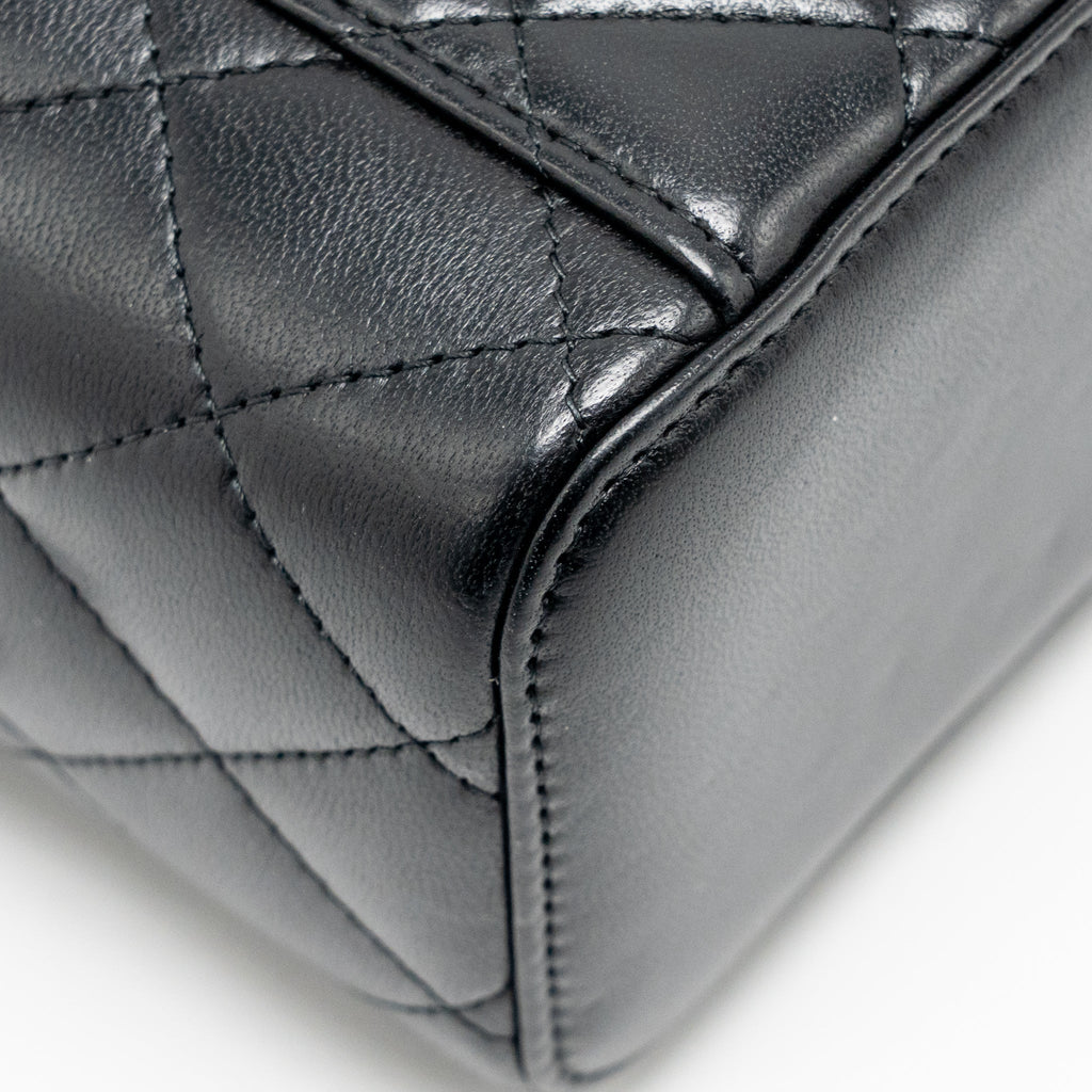 chanel-pearl-crush-long-vanity-with-chain-lambskin-black-ghw