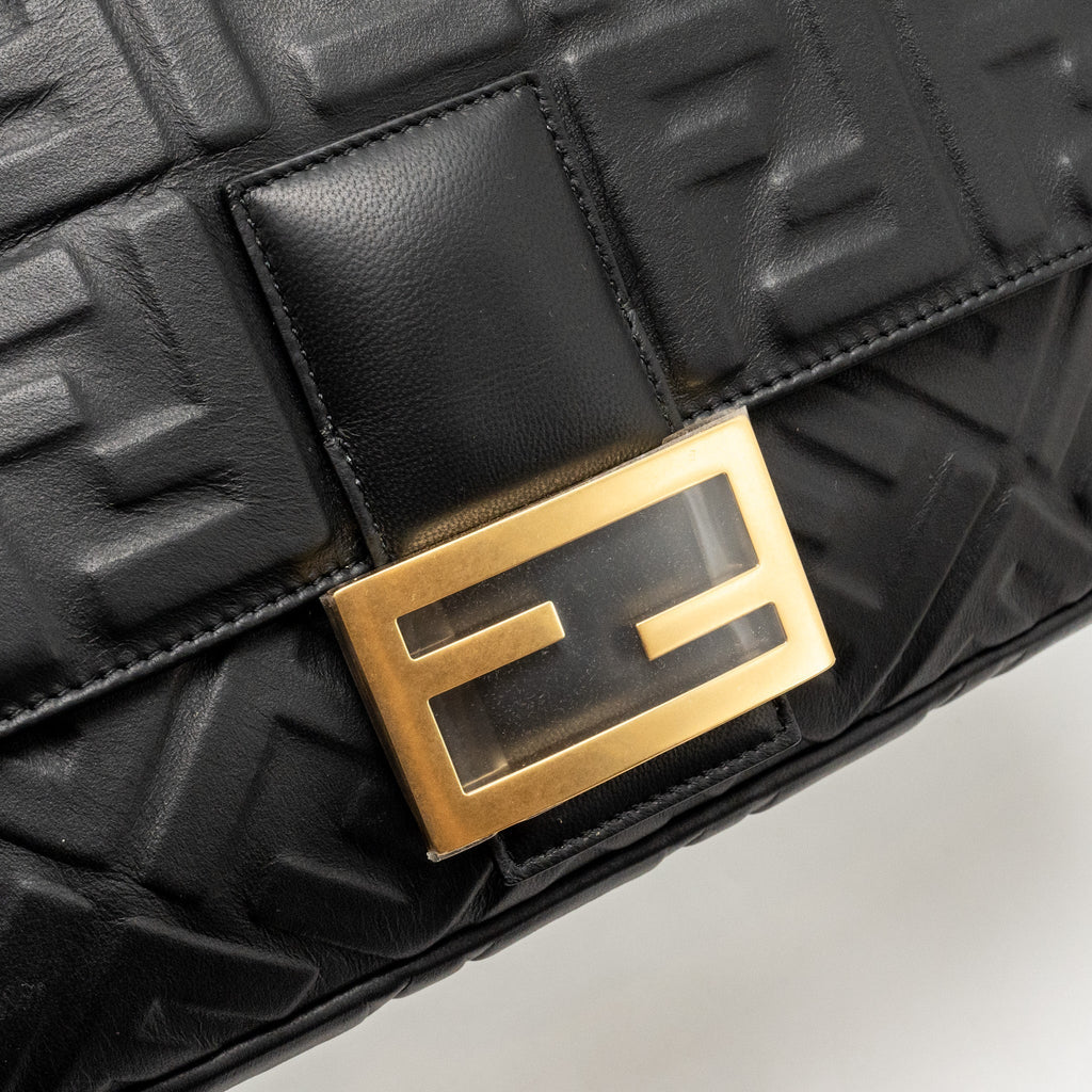 fendi-large-baguette-bag-nappa-black-ghw-1