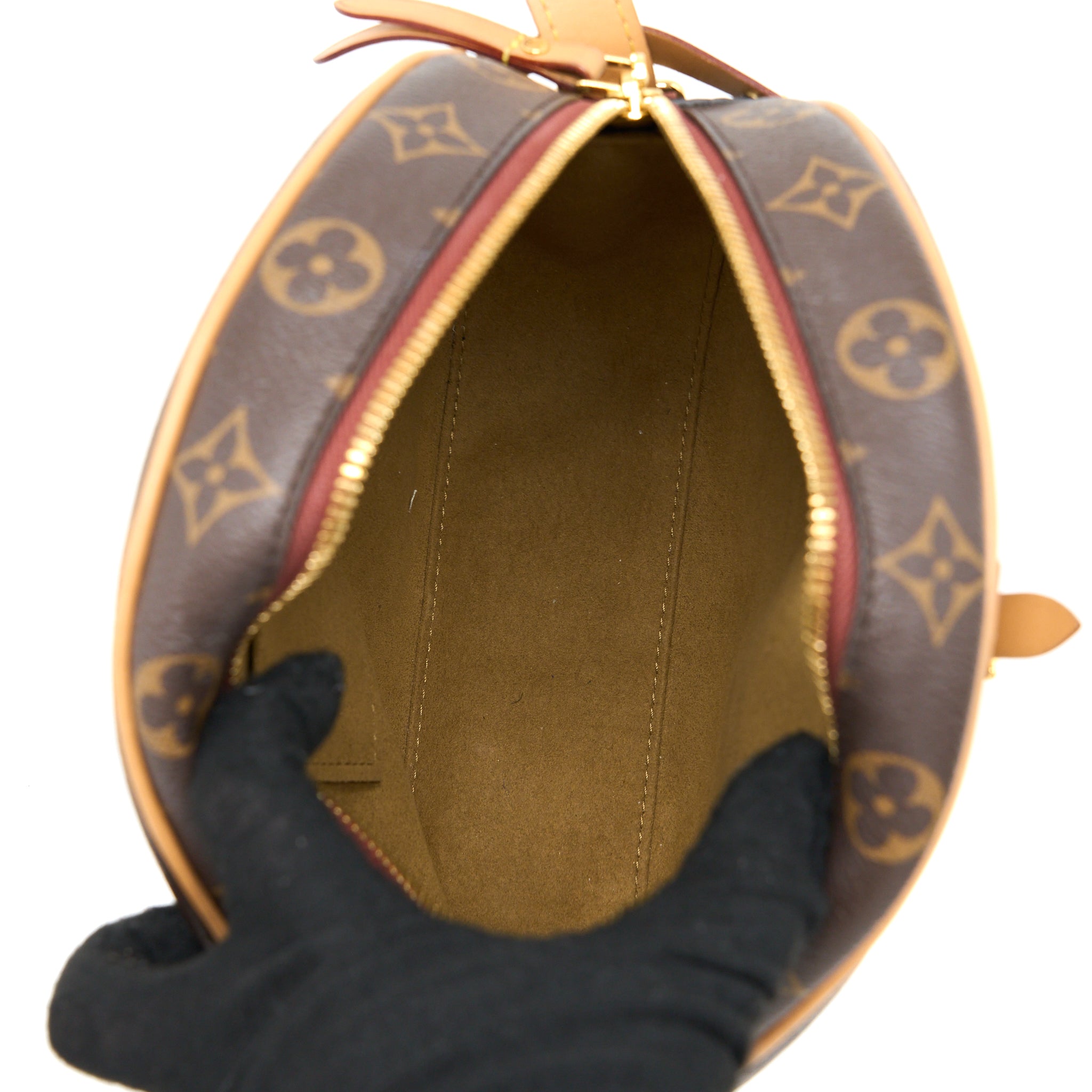 louis-vuitton-boite-chapeau-souple-mm-monogram-canvas-ghw