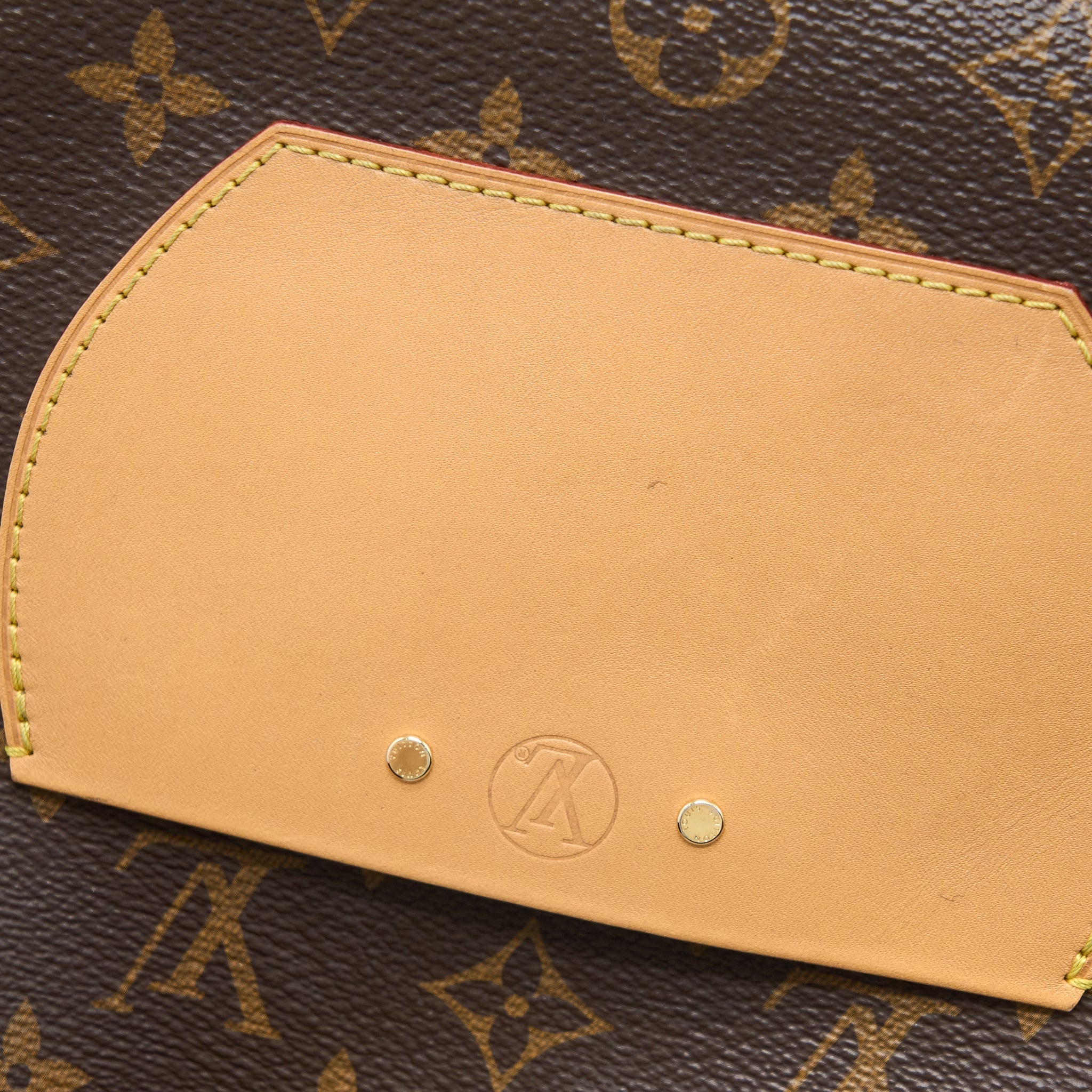 louis-vuitton-boite-chapeau-souple-mm-monogram-canvas-ghw
