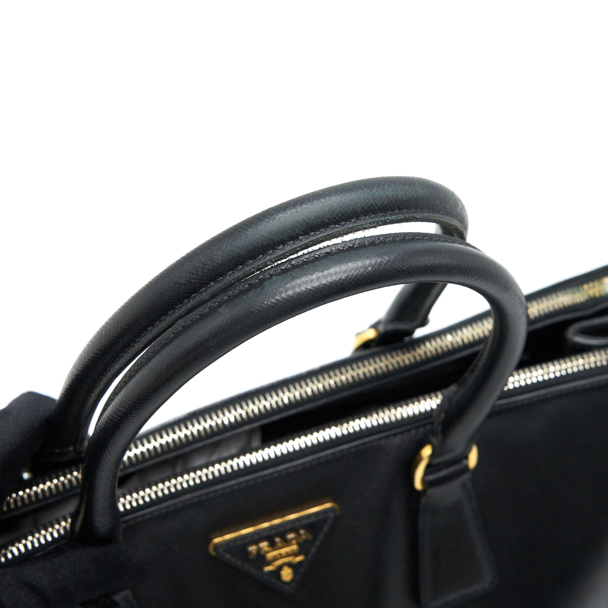 prada-saffiano-tote-large-in-black