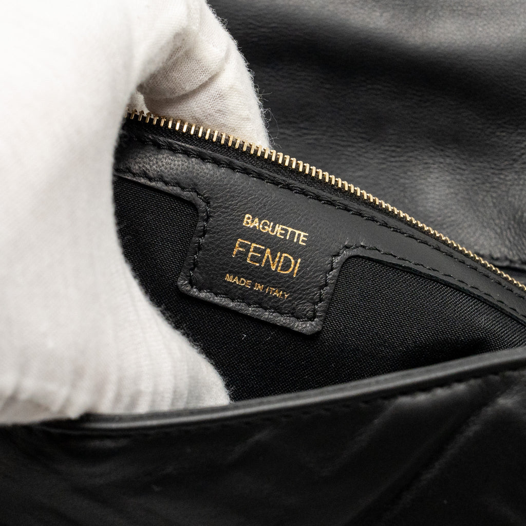 fendi-large-baguette-bag-nappa-black-ghw-1