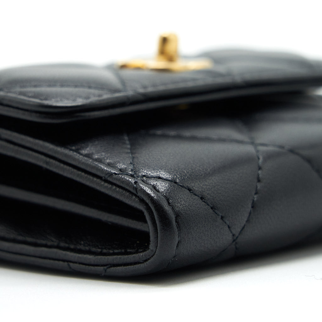 chanel-pearl-crush-clutch-with-chain-lambskin-black-ghw