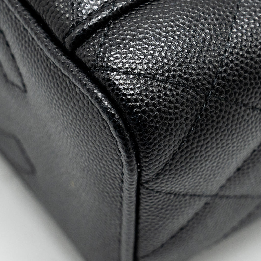 chanel-long-vanity-with-chain-caviar-black-lghw-2