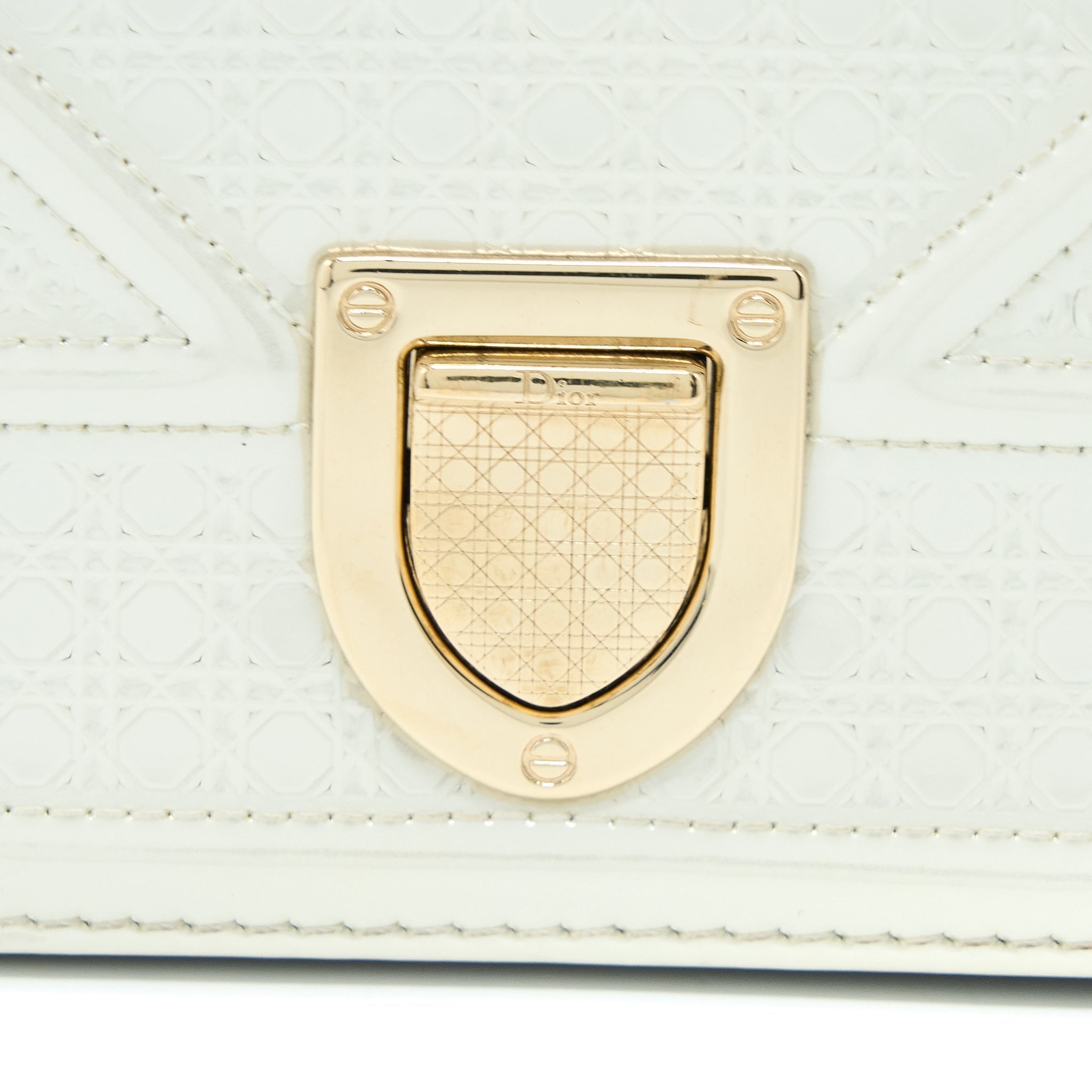 dior-small-diorma-metallic-white-shw